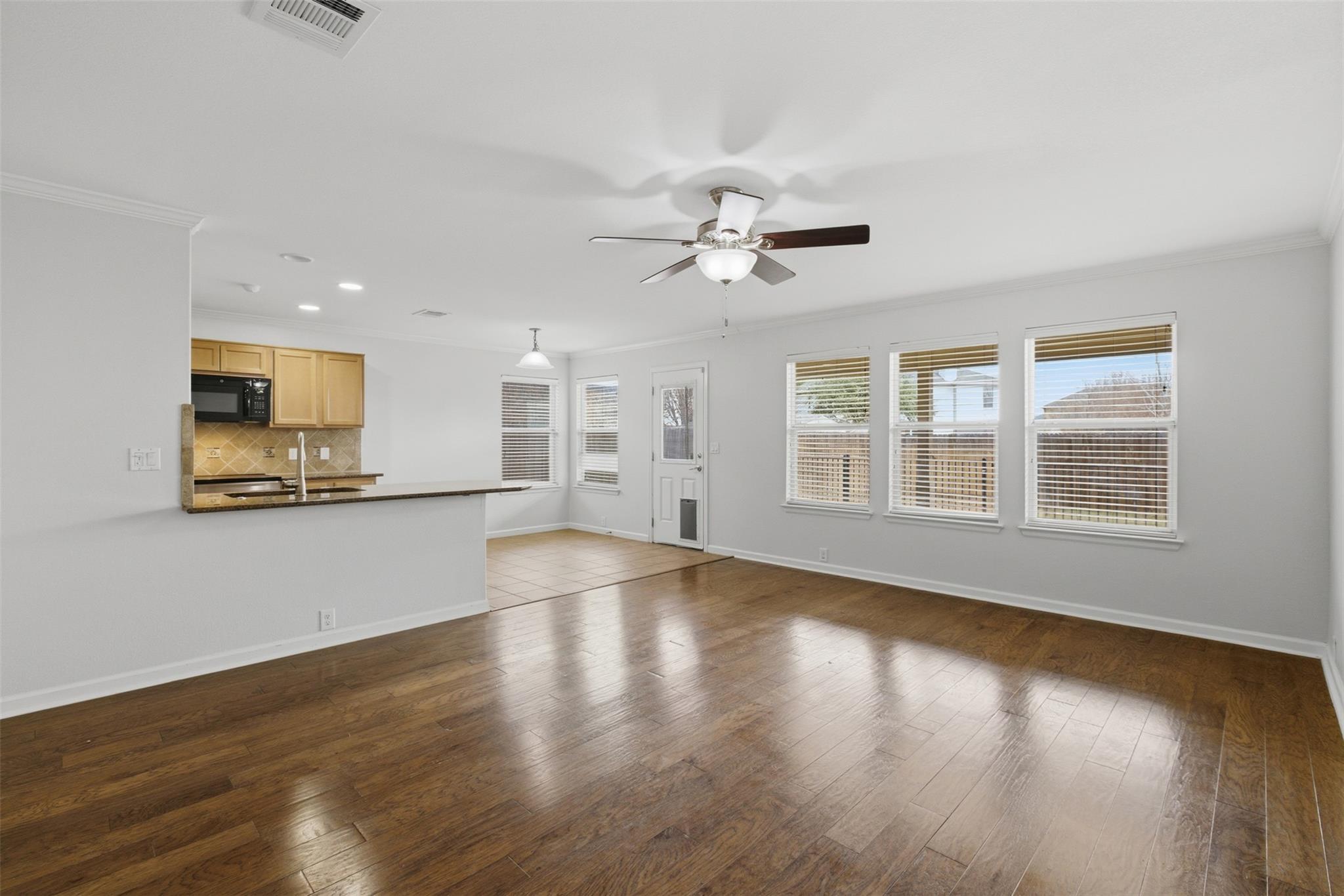 508 Lark St, Leander, TX 78641