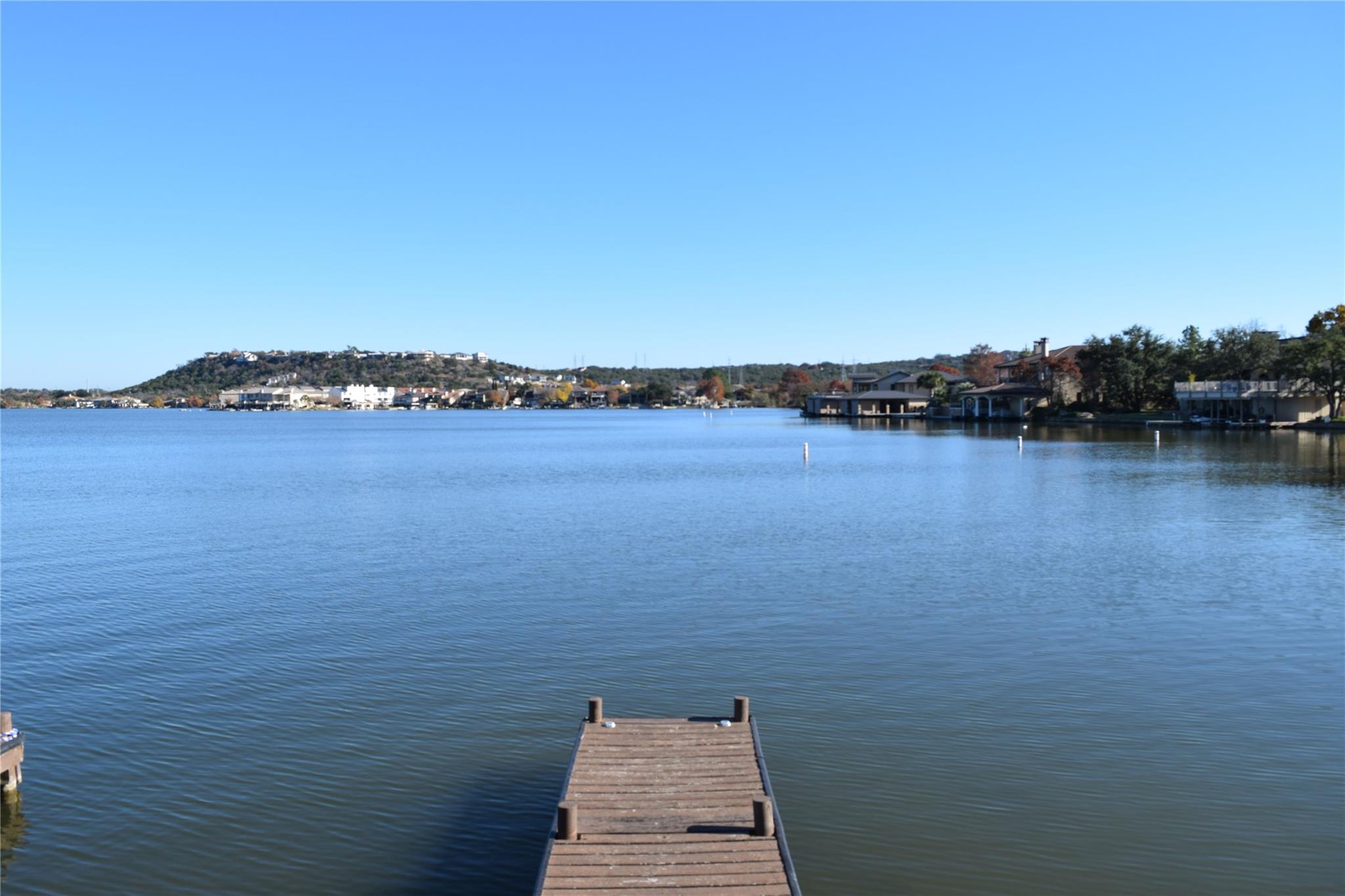 104 Cove E # 207, Horseshoe Bay, TX 78657