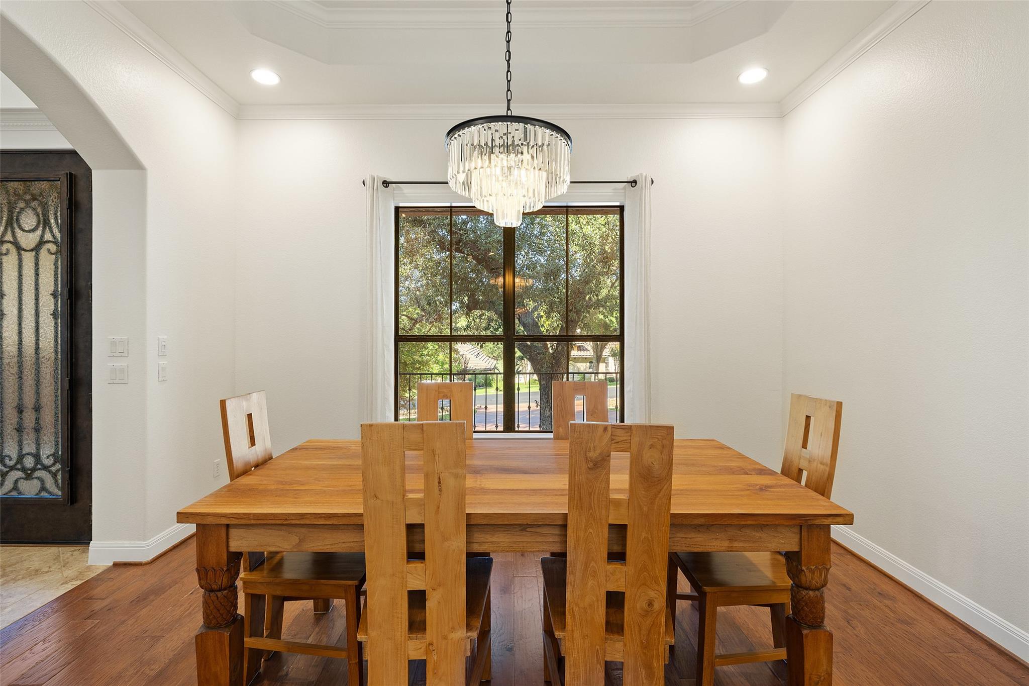 41 Tiburon Dr, The Hills, TX 78738