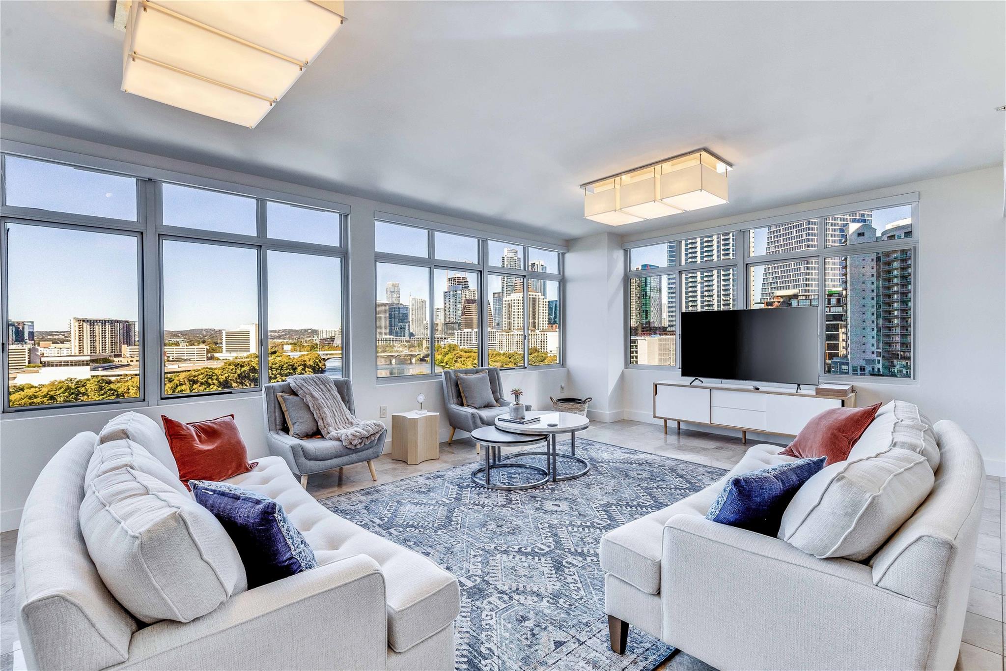 54 Rainey St # 1222, Austin, TX 78701