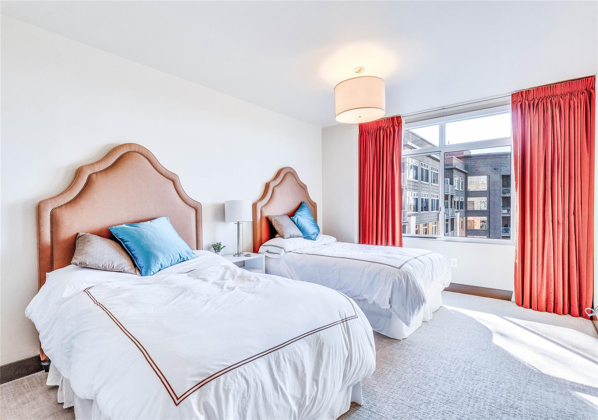 54 Rainey St # 1222, Austin, TX 78701