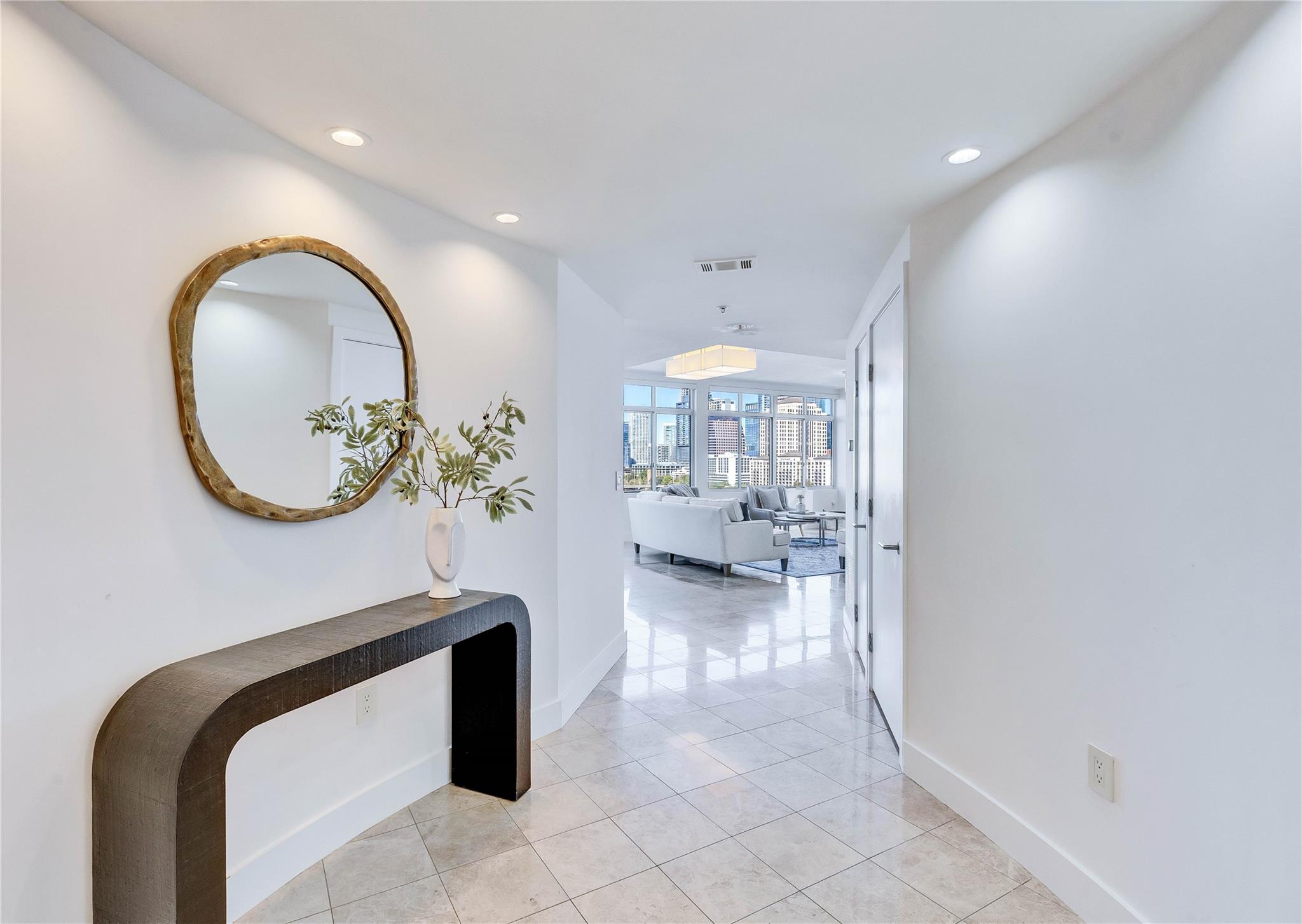 54 Rainey St # 1222, Austin, TX 78701