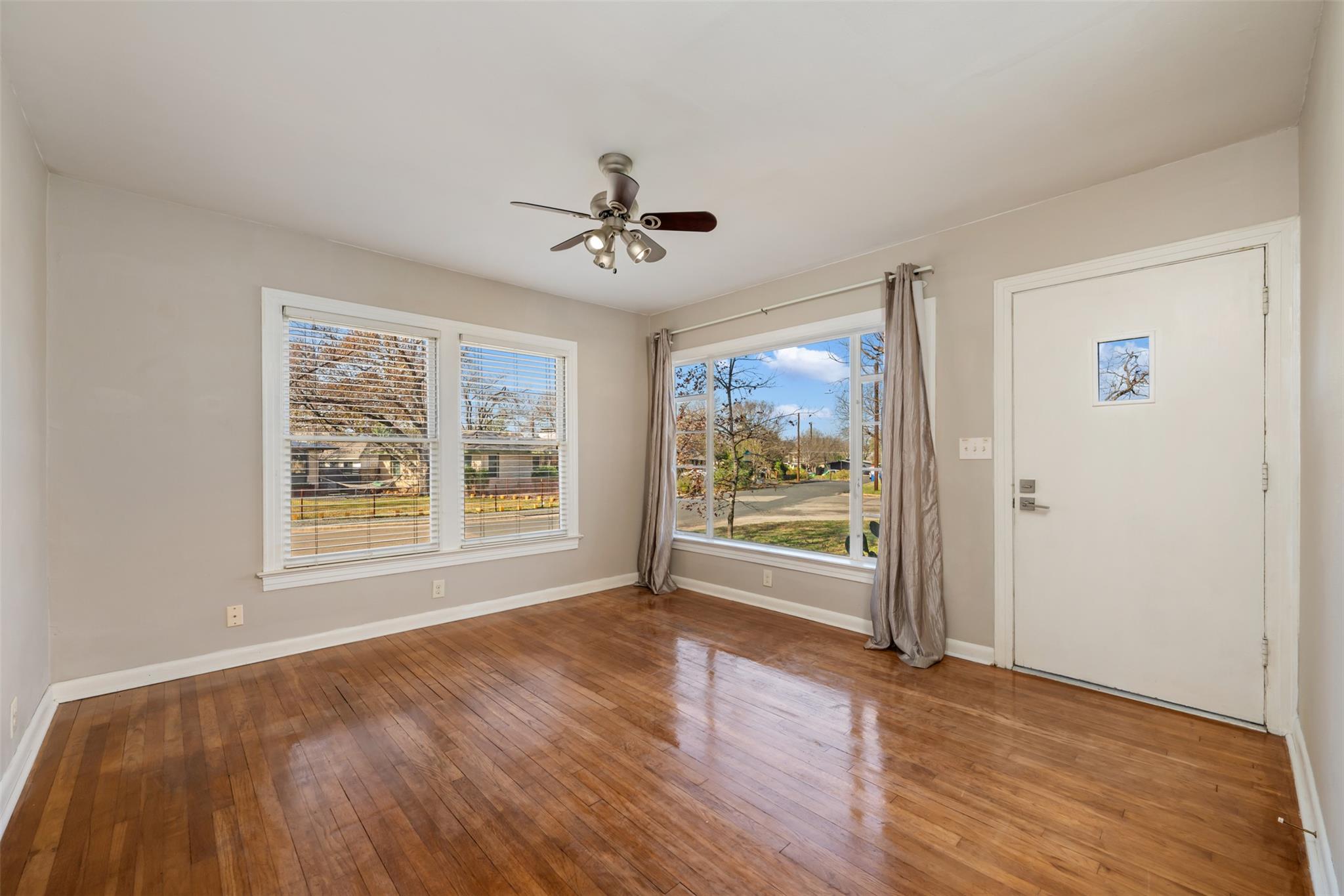 1300 Harriet Ct, Austin, TX 78756