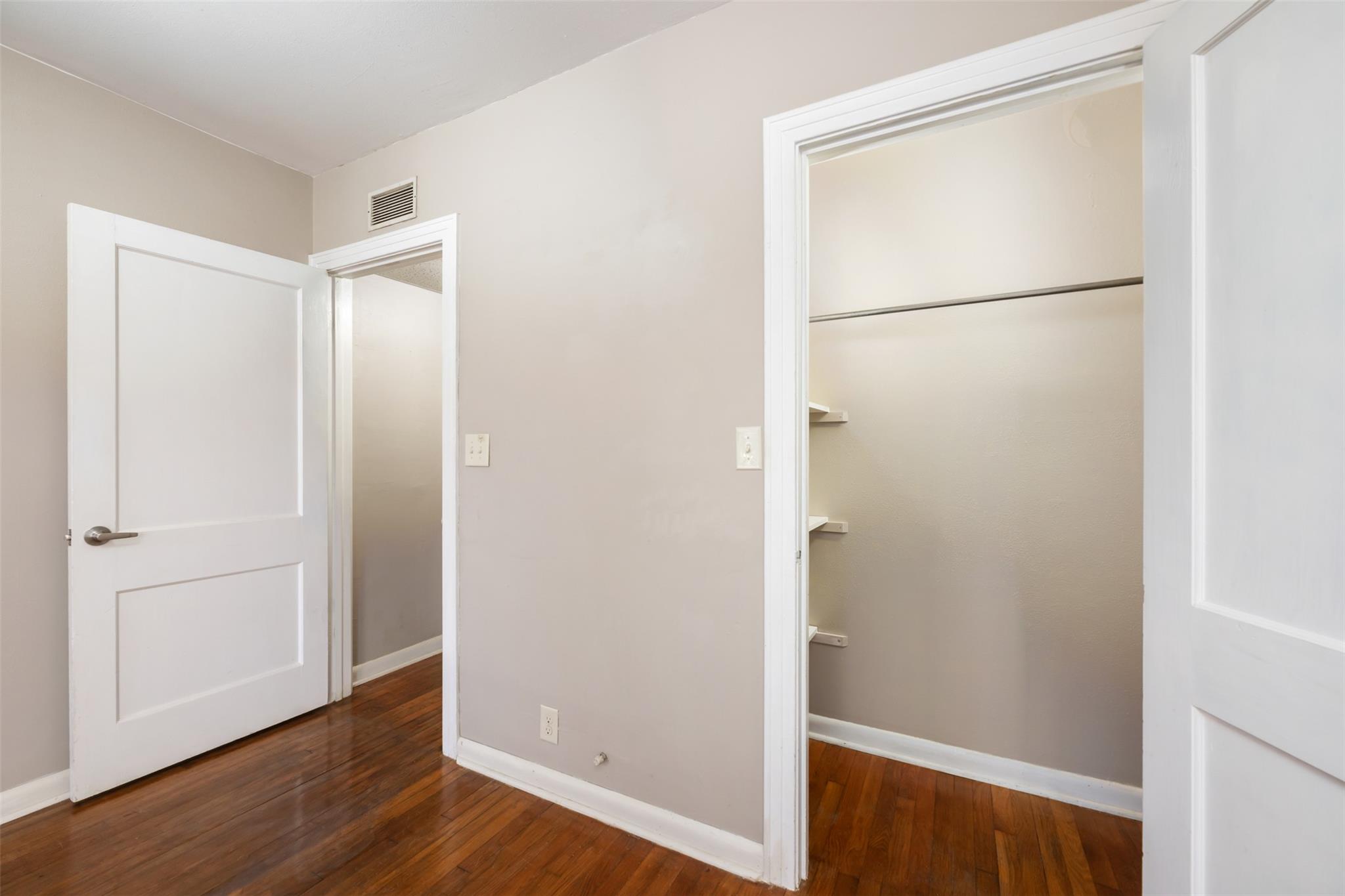 1300 Harriet Ct, Austin, TX 78756