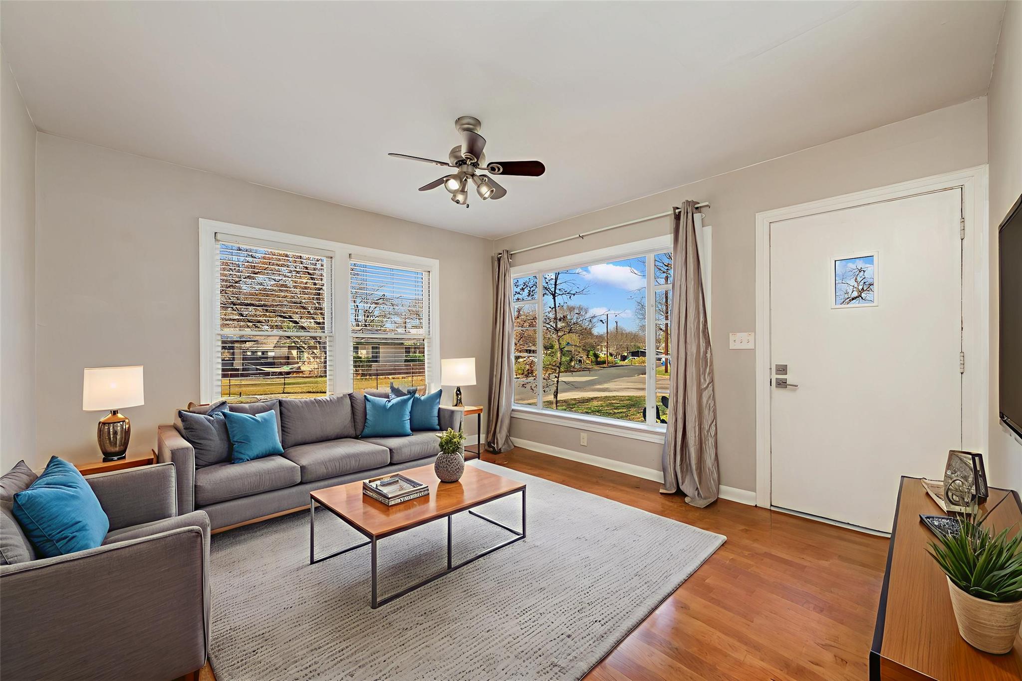 1300 Harriet Ct, Austin, TX 78756