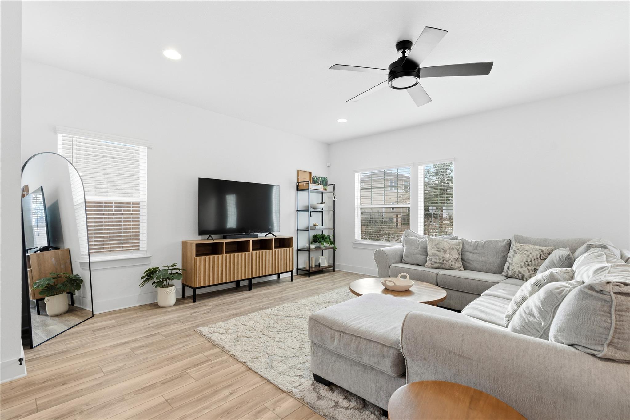 9115 Looksee Ln, Austin, TX 78744