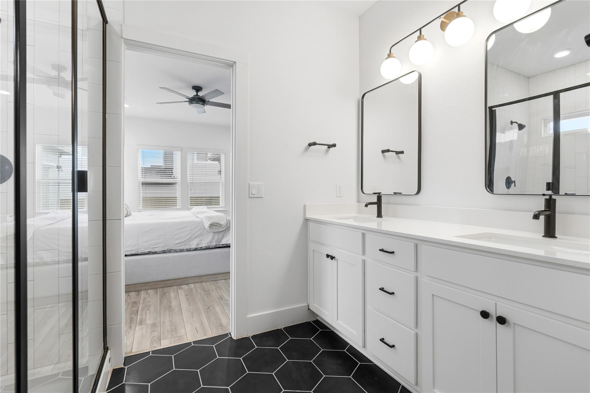 9115 Looksee Ln, Austin, TX 78744