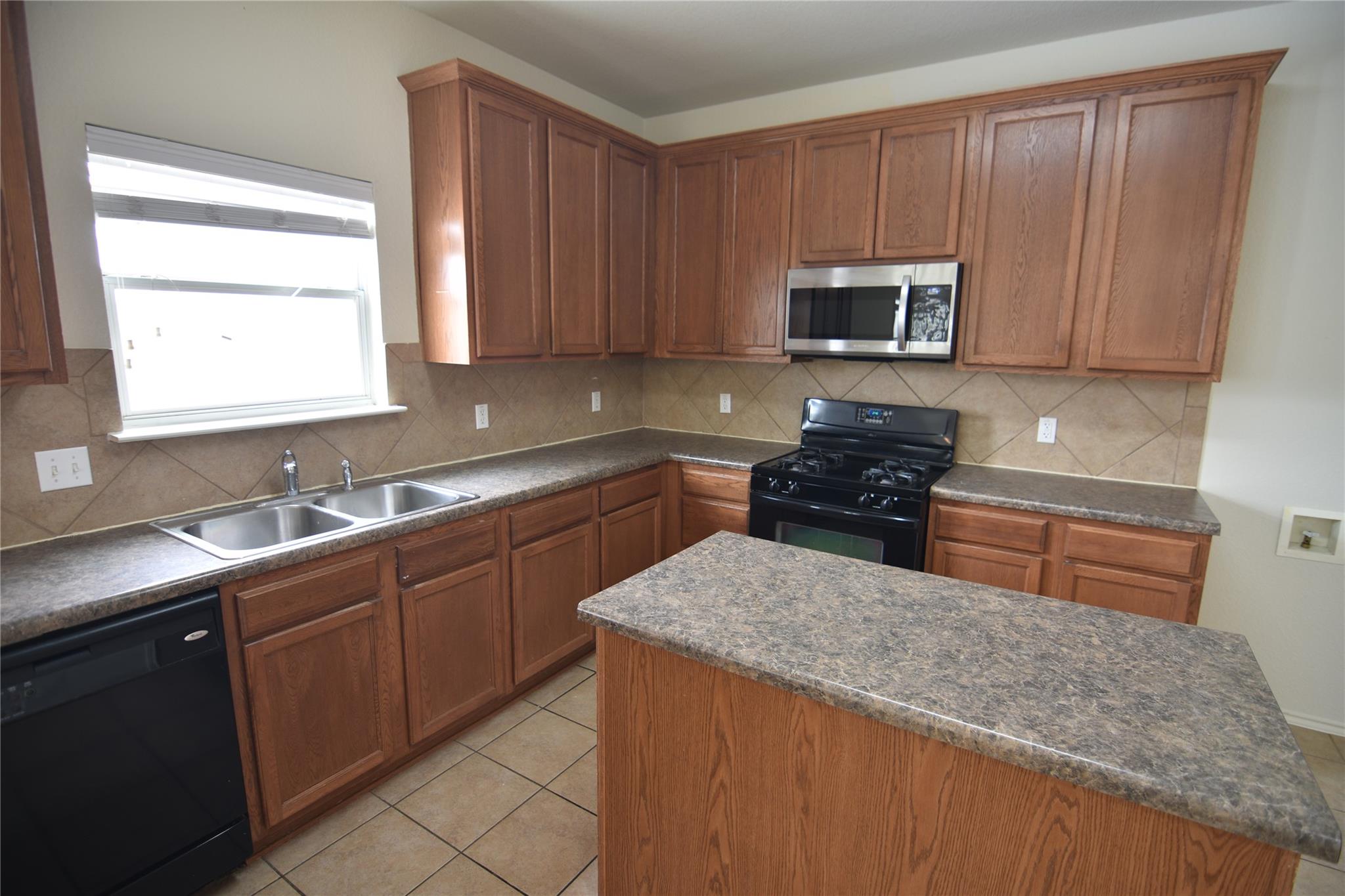 2413 Rachel Ct, Round Rock, TX 78664