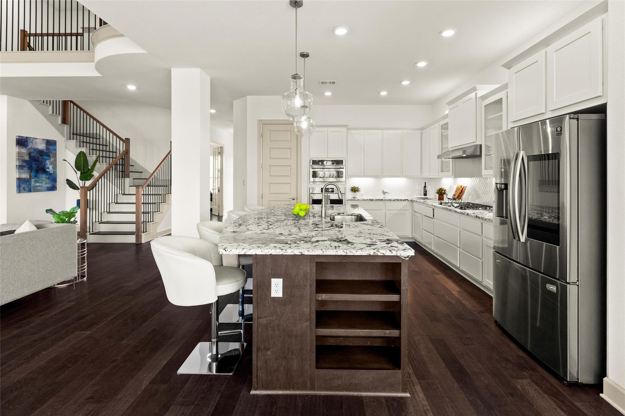 121 Starfire Dr, Dripping Springs, TX 78620