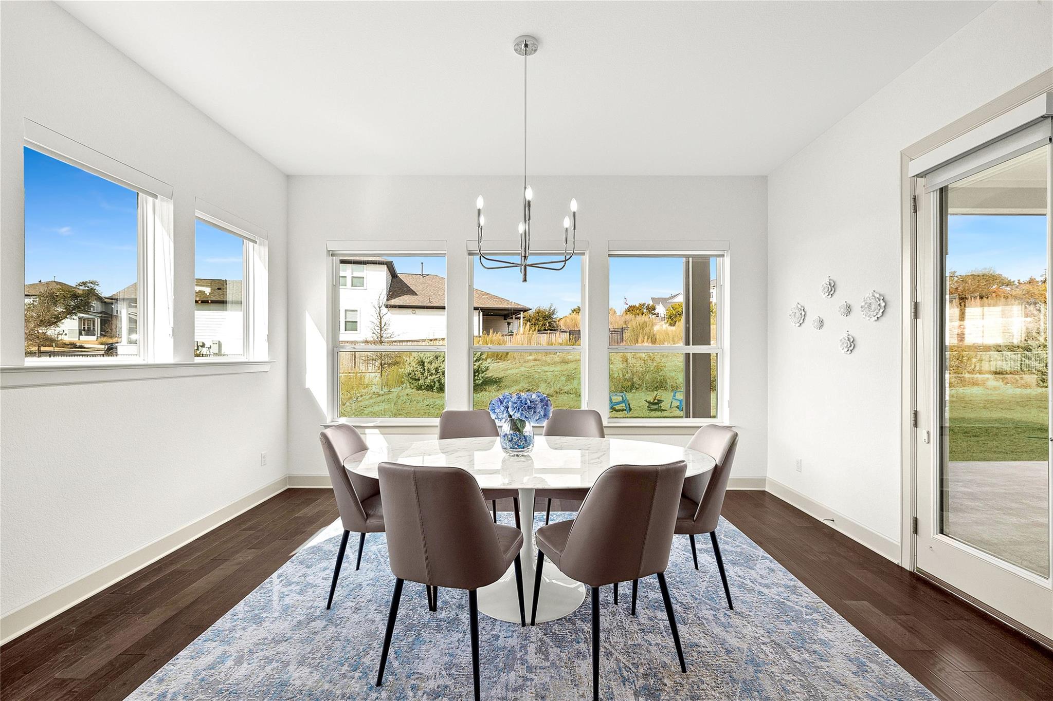 121 Starfire Dr, Dripping Springs, TX 78620