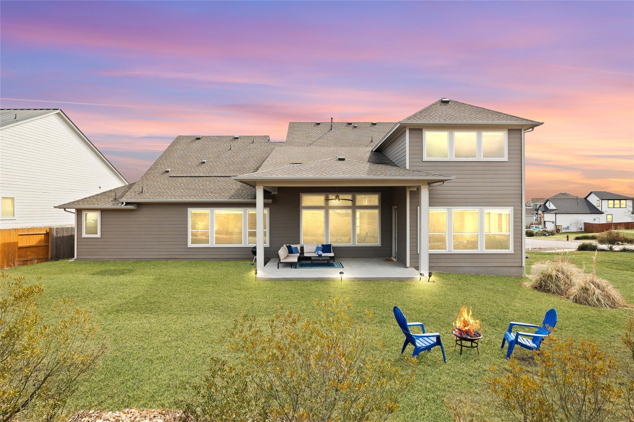 121 Starfire Dr, Dripping Springs, TX 78620