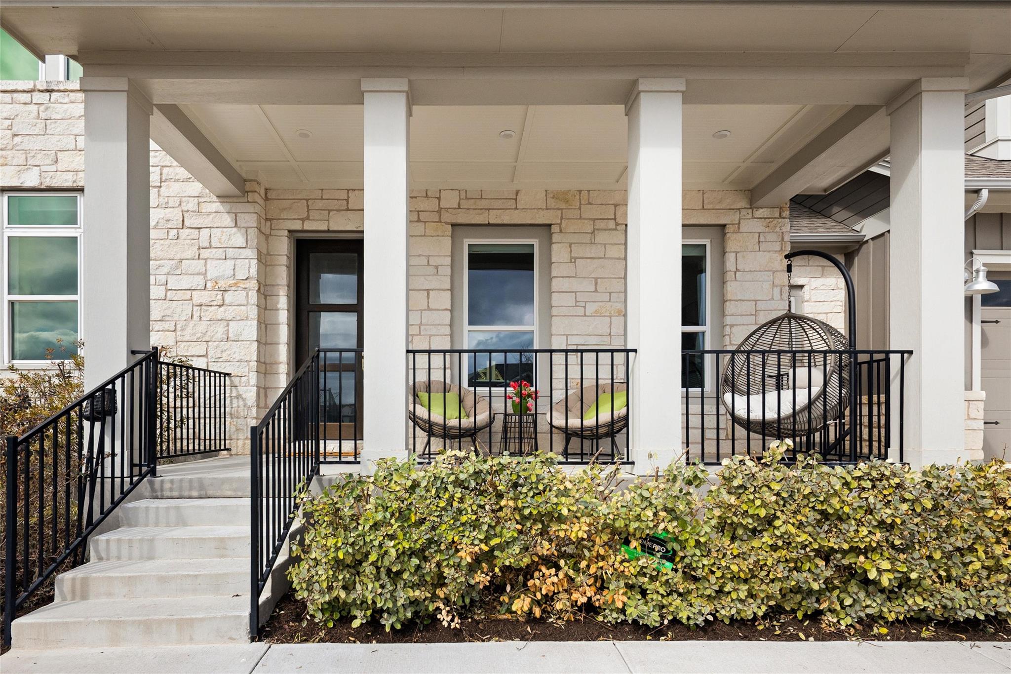 121 Starfire Dr, Dripping Springs, TX 78620