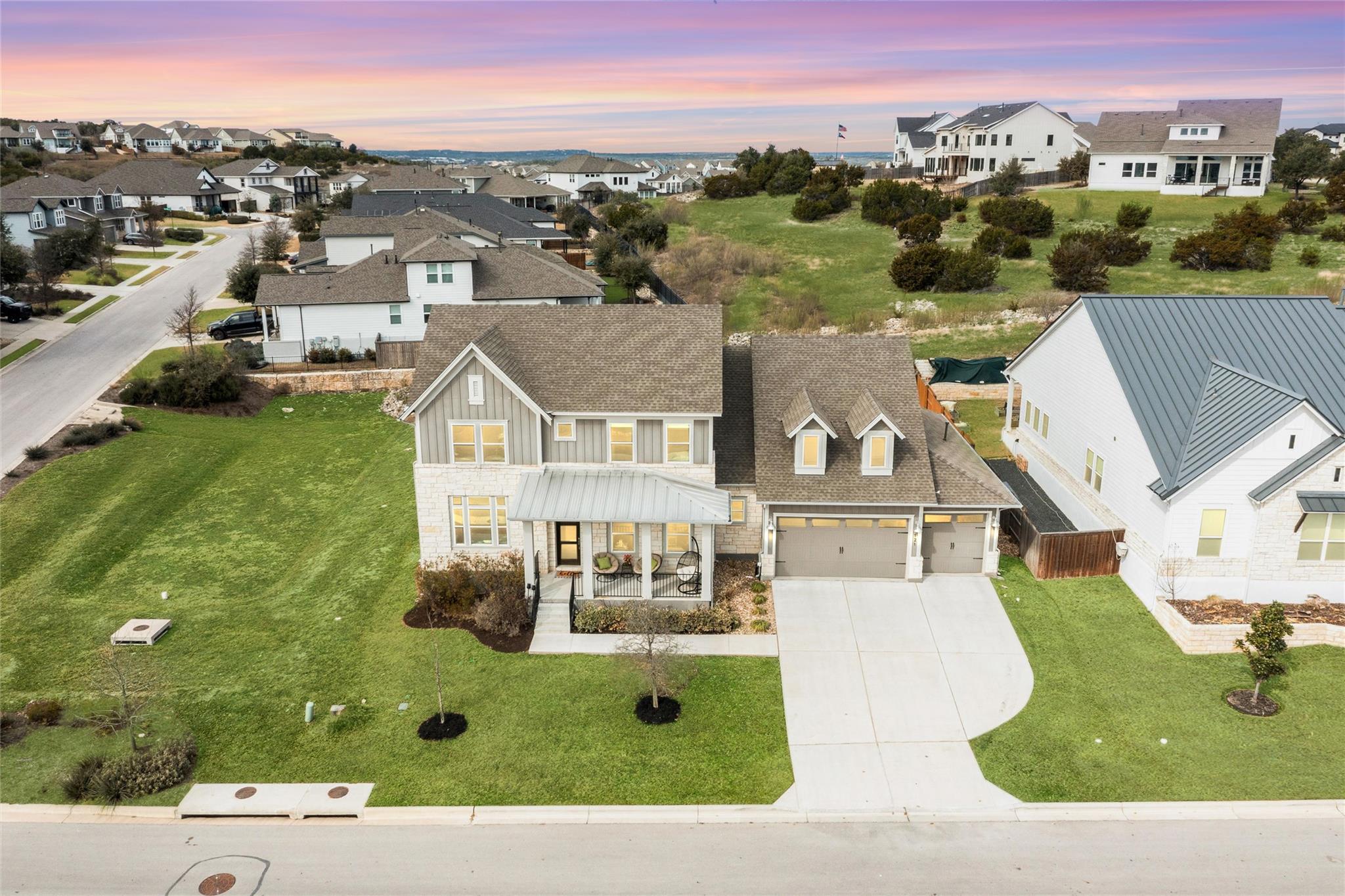 121 Starfire Dr, Dripping Springs, TX 78620