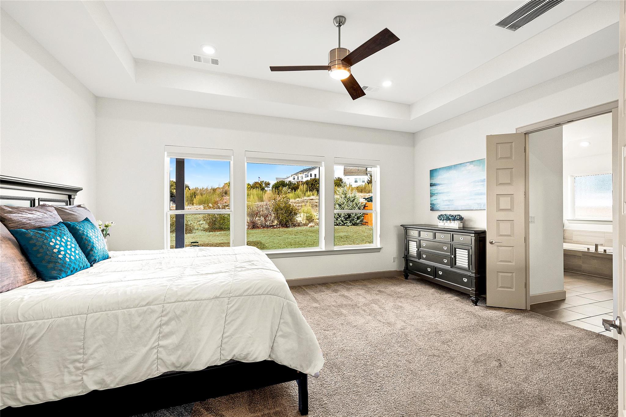 121 Starfire Dr, Dripping Springs, TX 78620