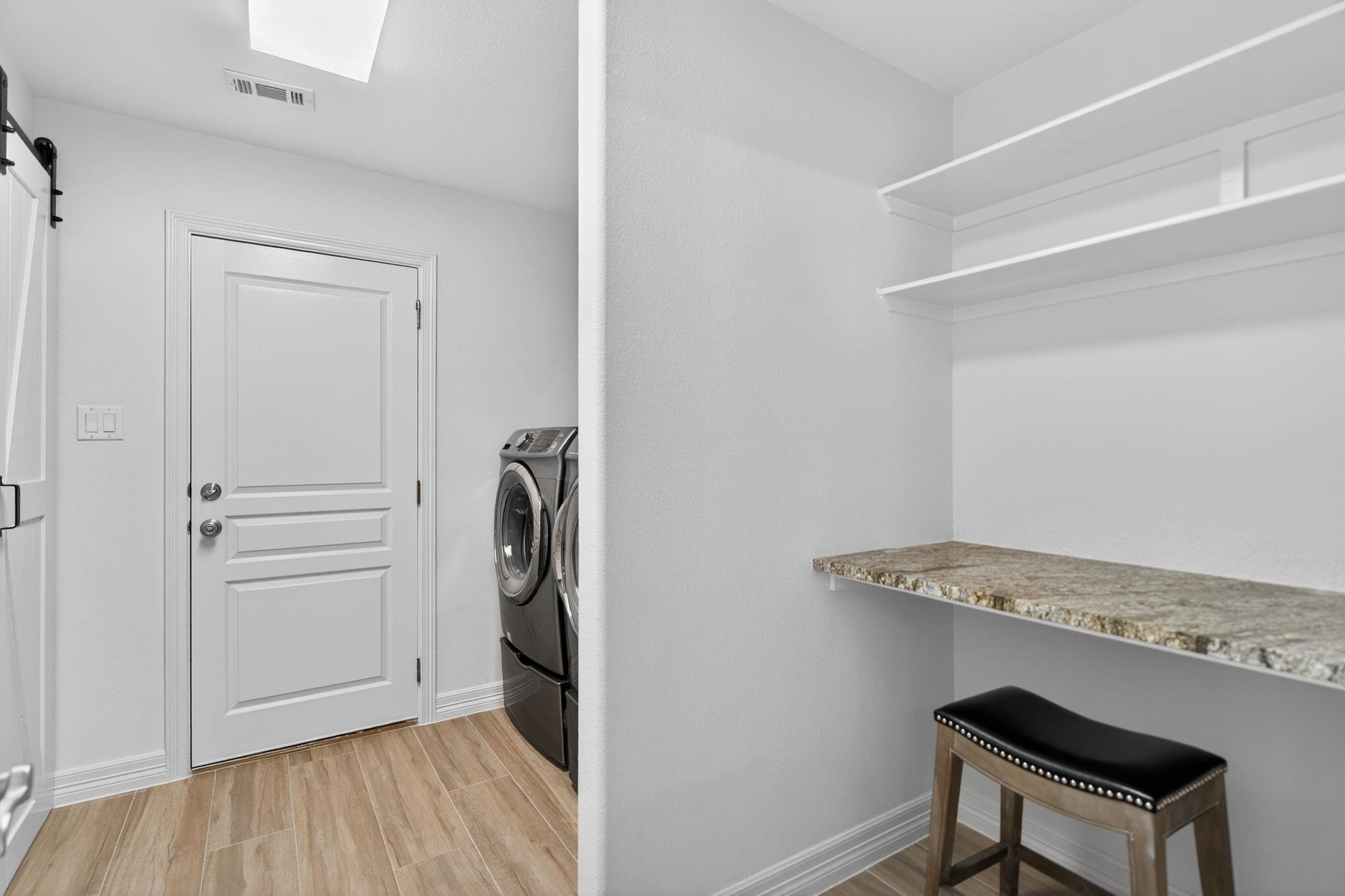 131 N Showhorse Dr, Liberty Hill, TX 78642