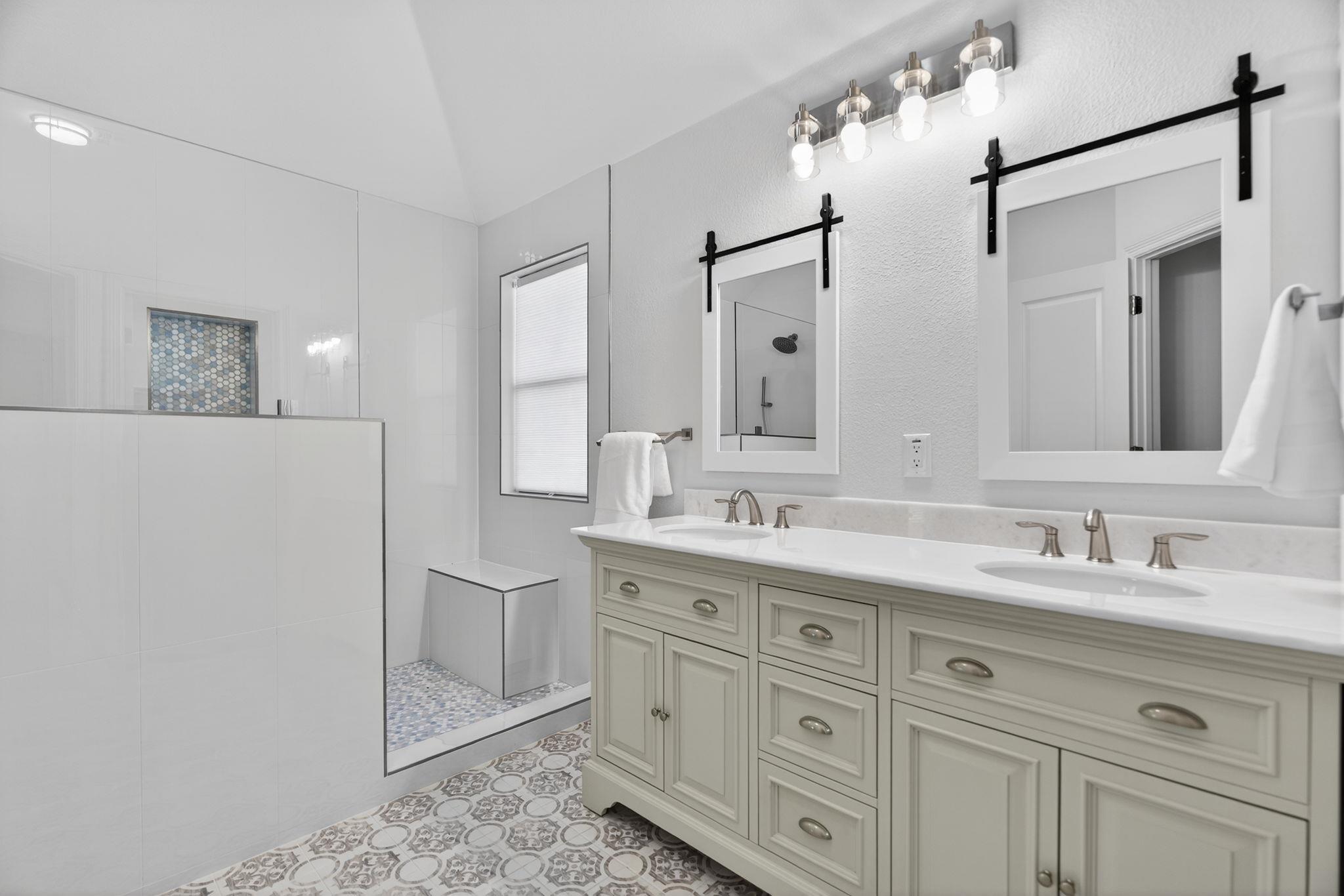 131 N Showhorse Dr, Liberty Hill, TX 78642