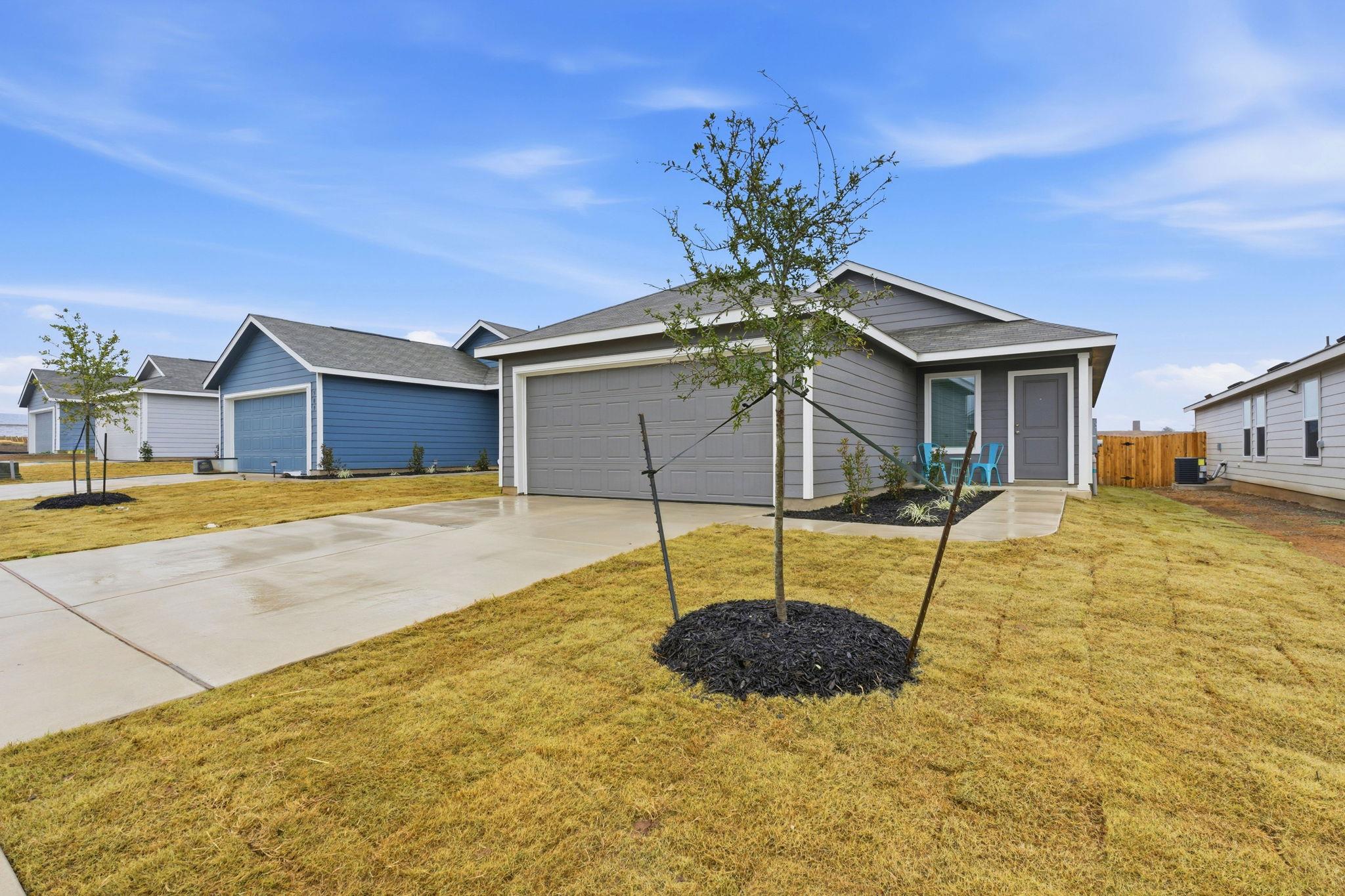 511 Paris St, Maxwell, TX 78656