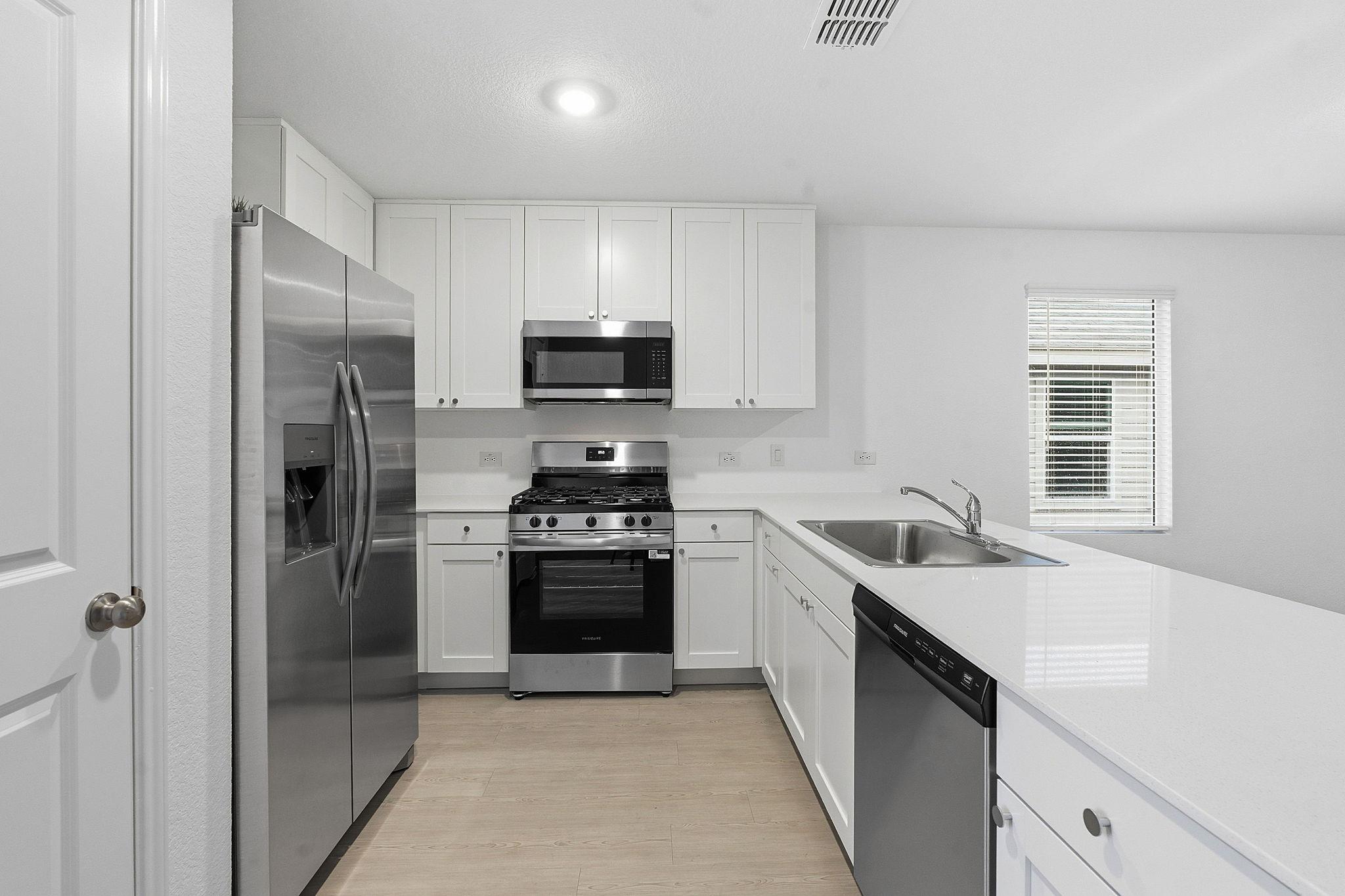 511 Paris St, Maxwell, TX 78656