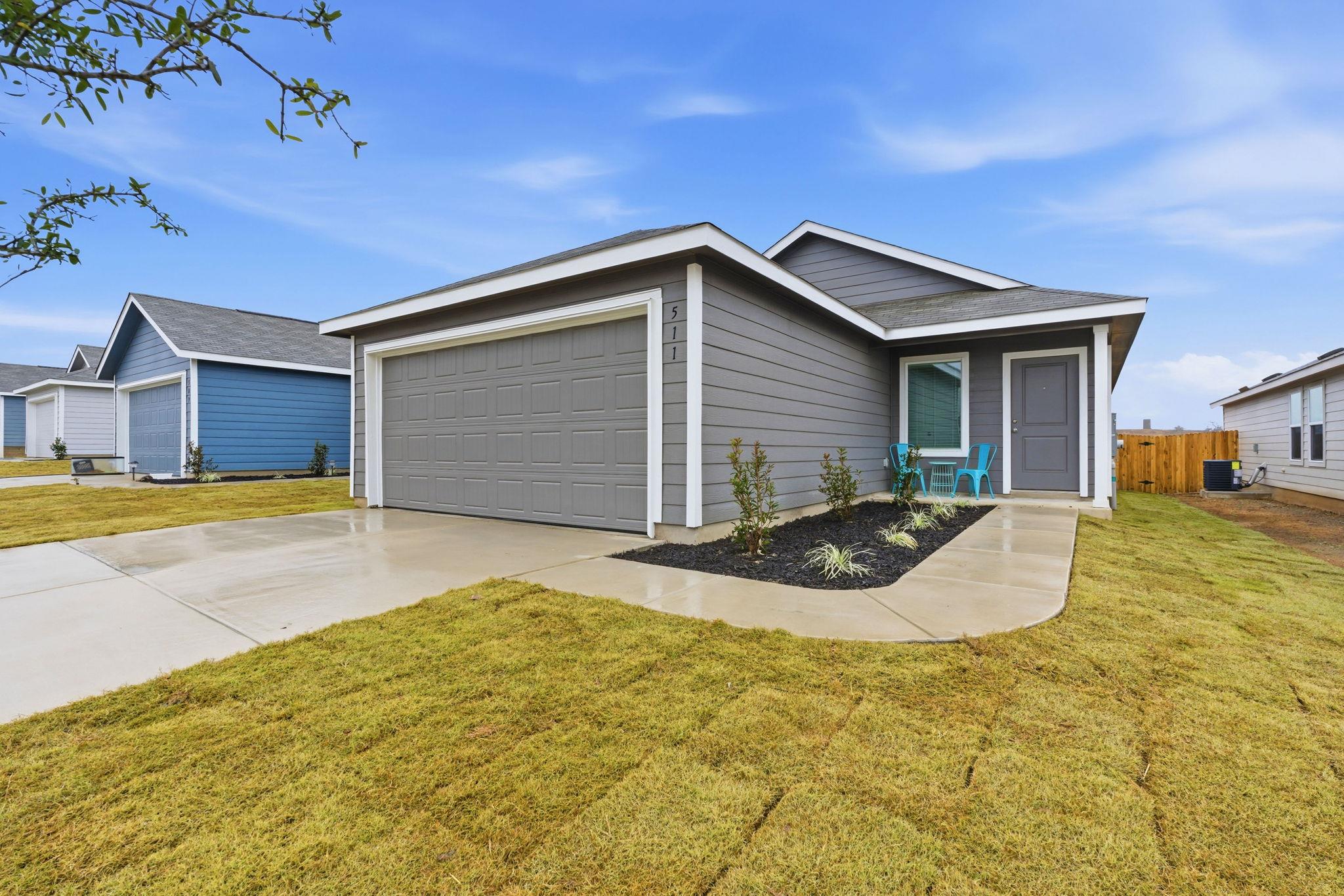 511 Paris St, Maxwell, TX 78656