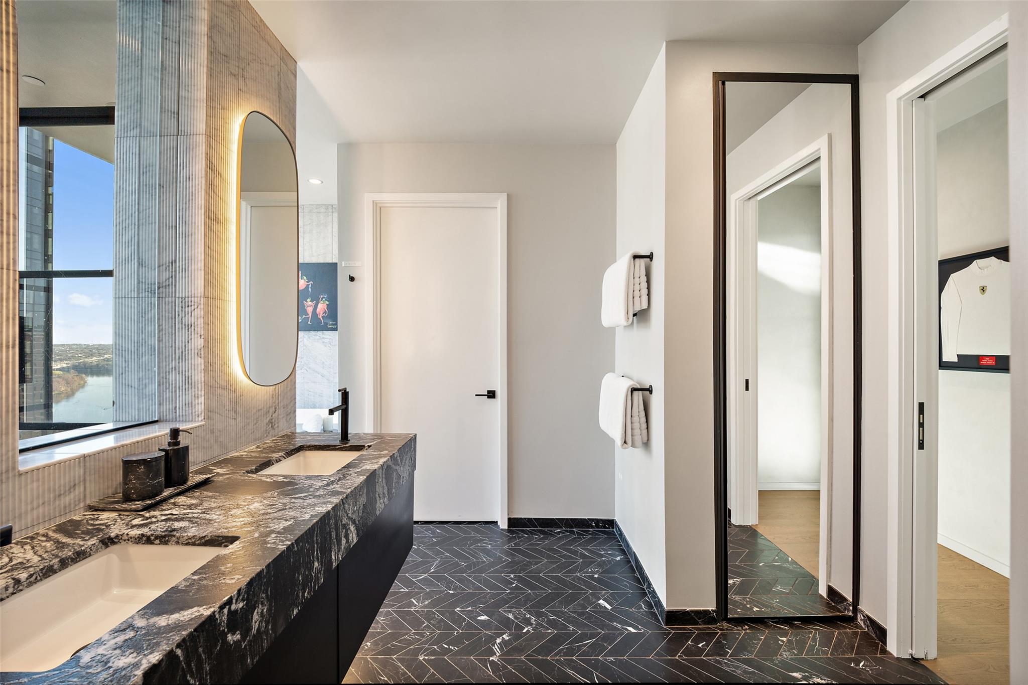 210 Lavaca St # 2301, Austin, TX 78701