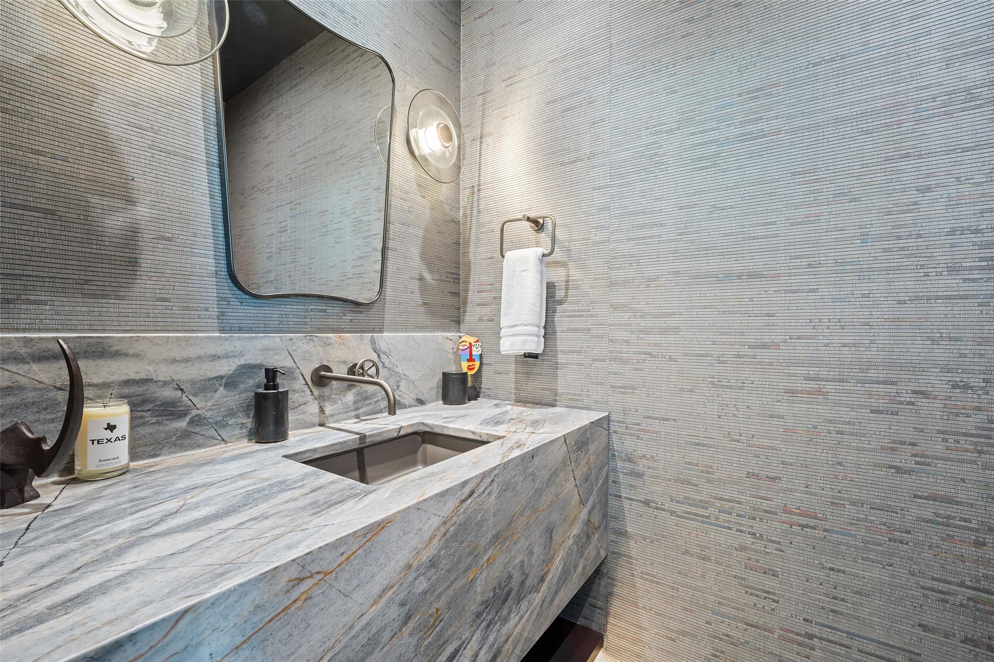 210 Lavaca St # 2301, Austin, TX 78701