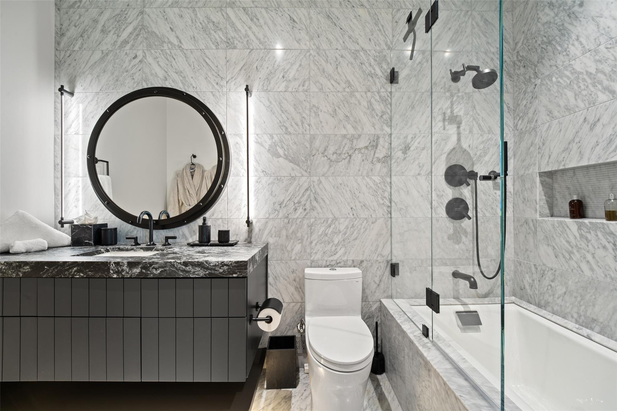 210 Lavaca St # 2301, Austin, TX 78701