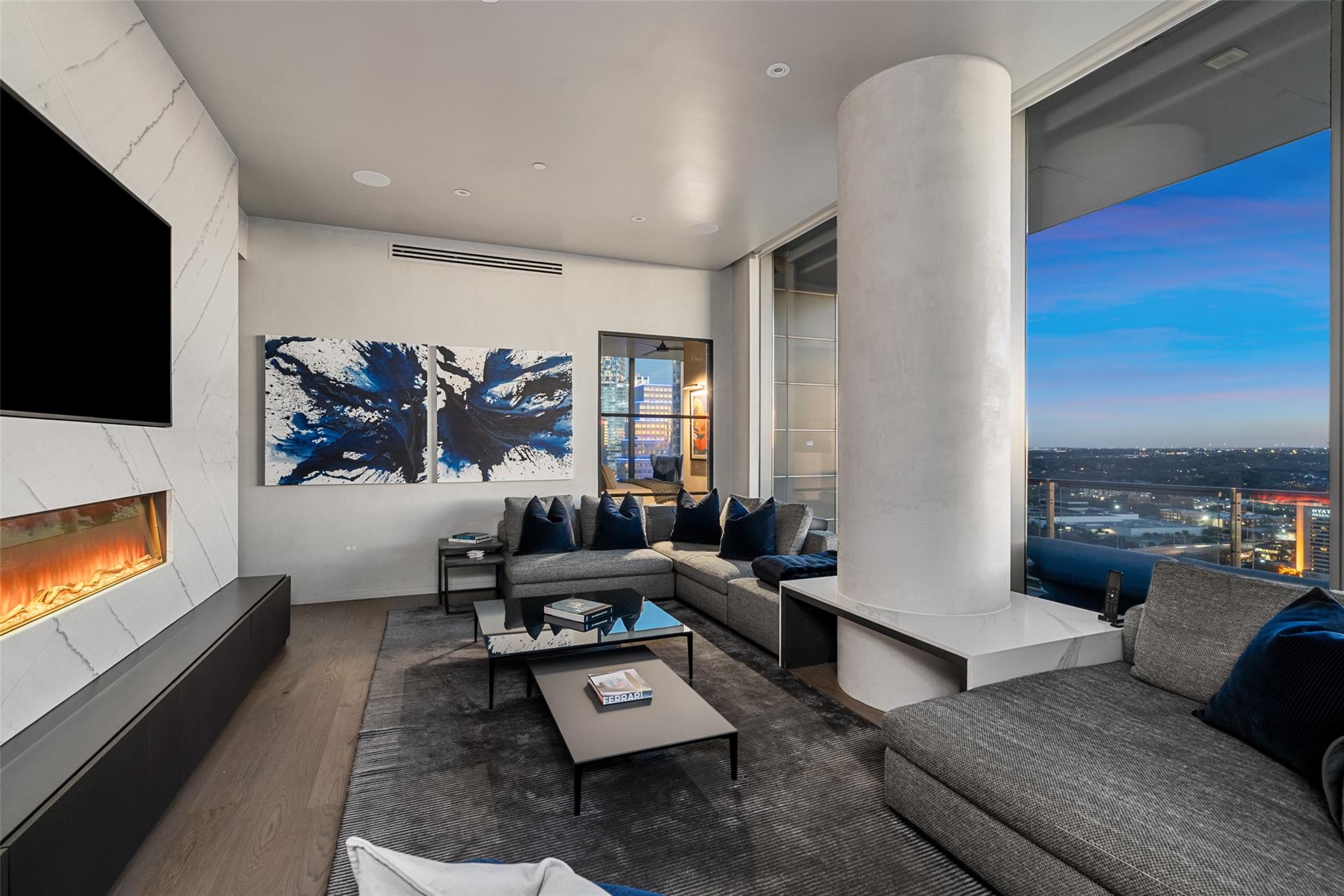 210 Lavaca St # 2301, Austin, TX 78701