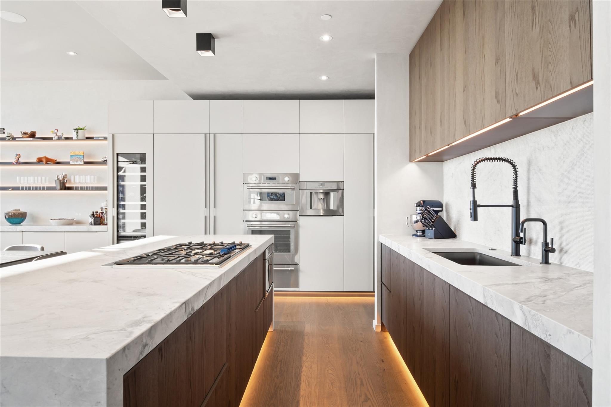 210 Lavaca St # 2301, Austin, TX 78701