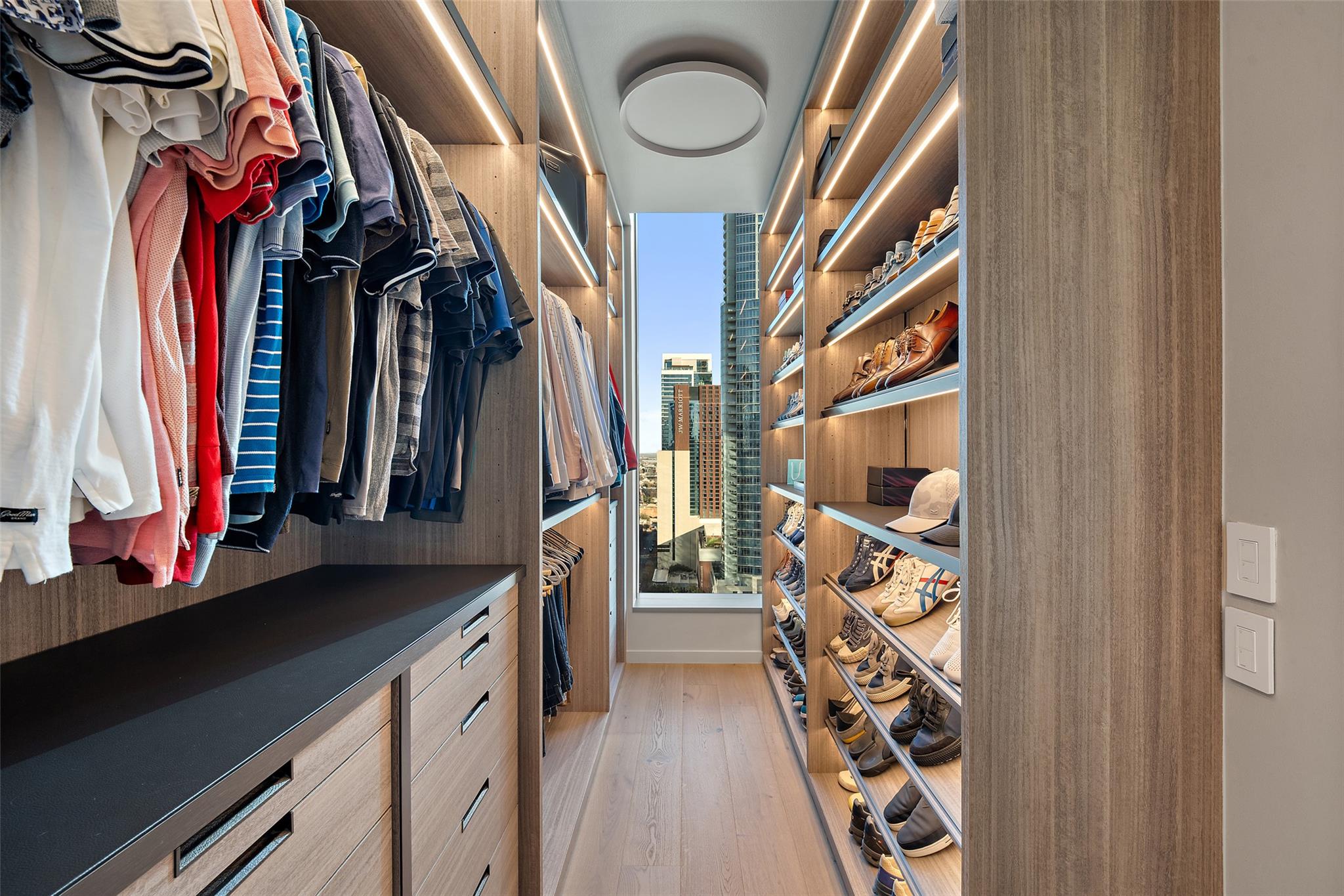 210 Lavaca St # 2301, Austin, TX 78701