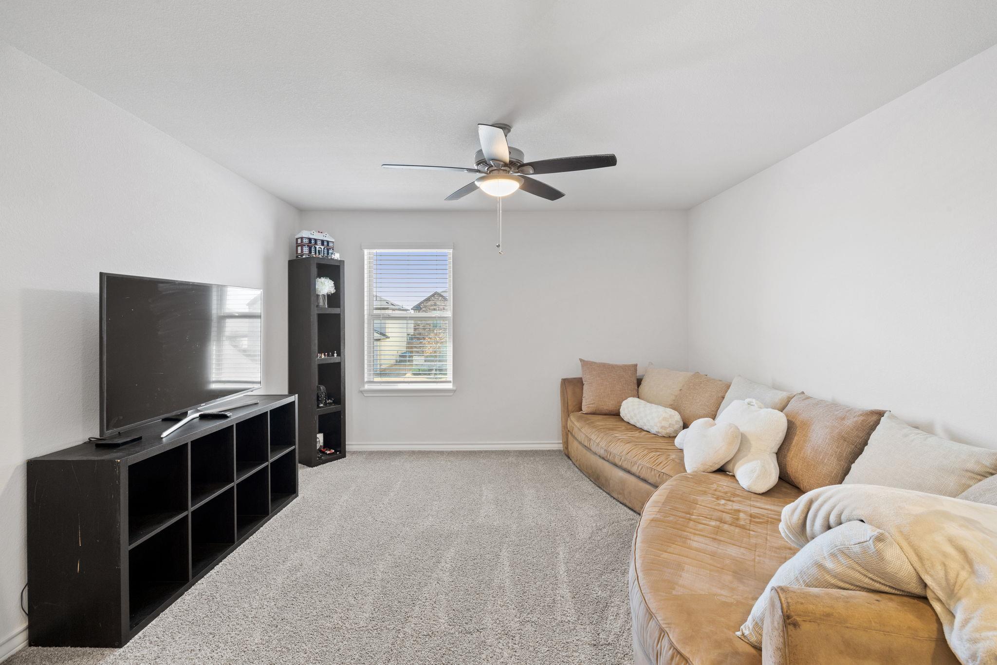 380 Capstone Rd, Liberty Hill, TX 78642