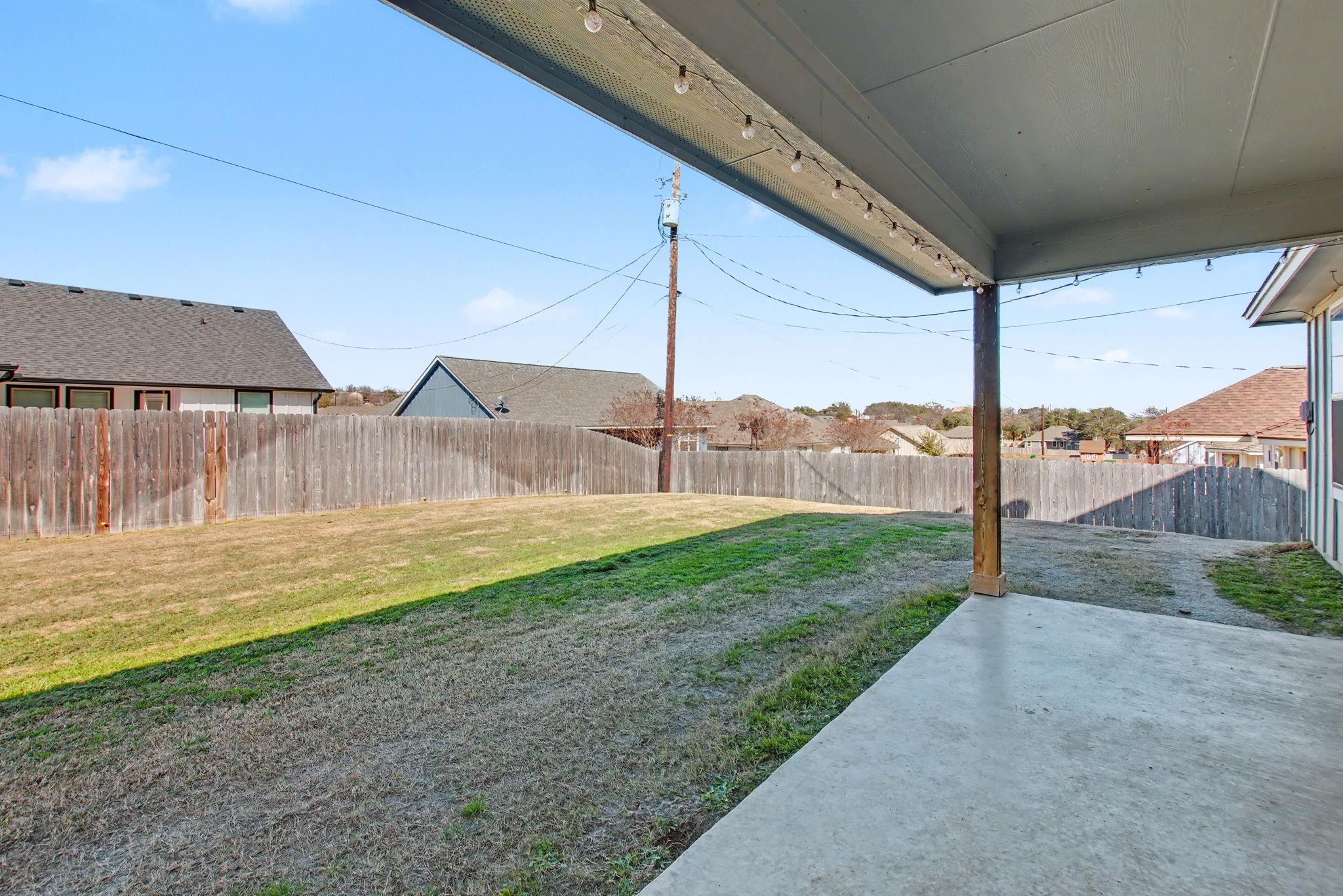 1135 Limestone Dr, Lampasas, TX 76550