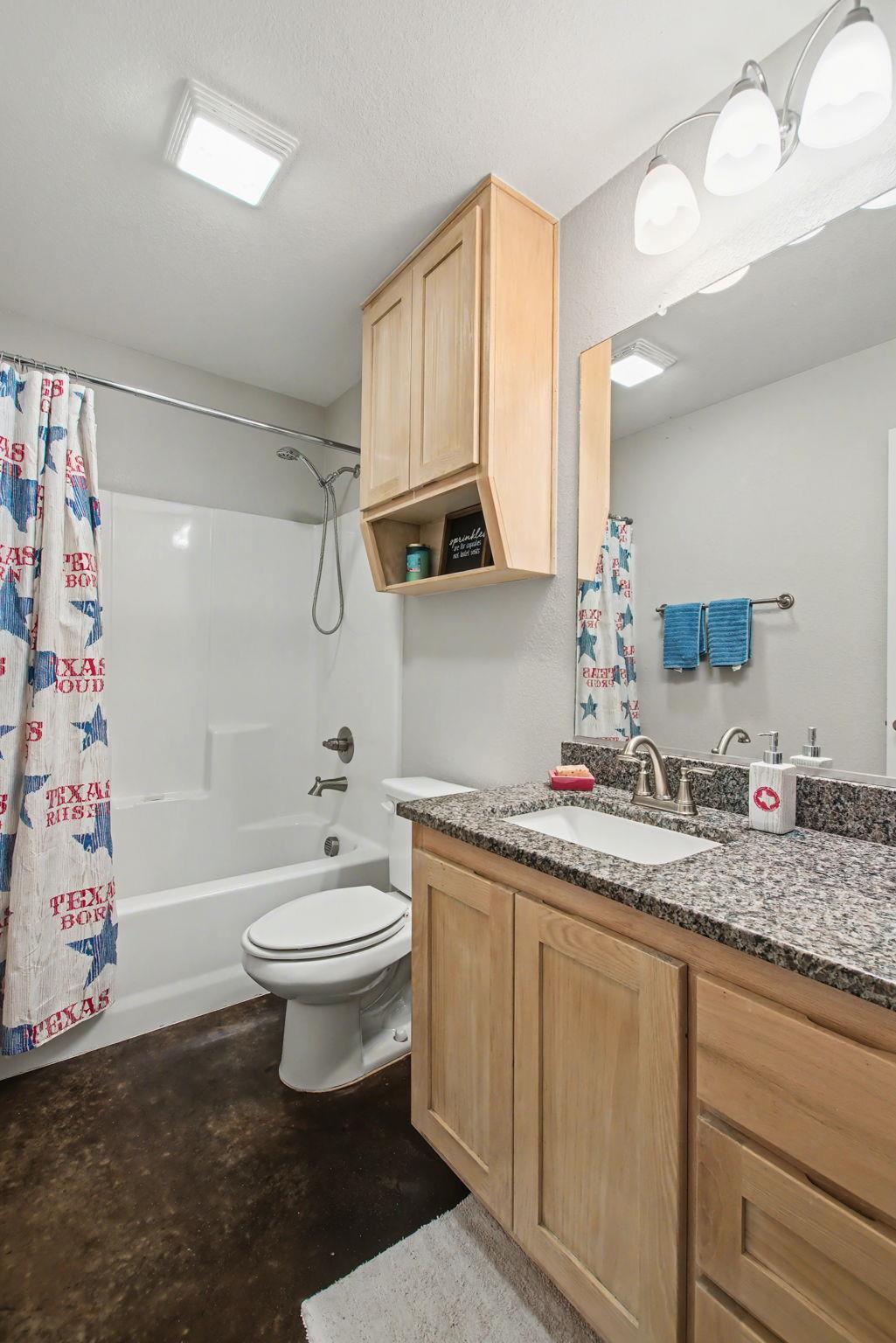 1135 Limestone Dr, Lampasas, TX 76550