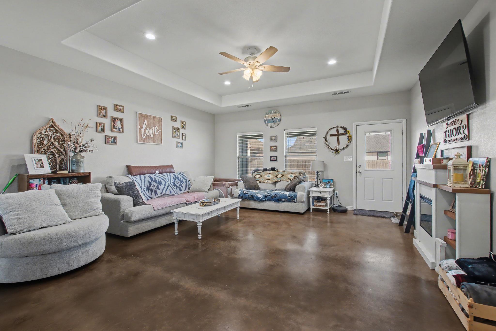 1135 Limestone Dr, Lampasas, TX 76550