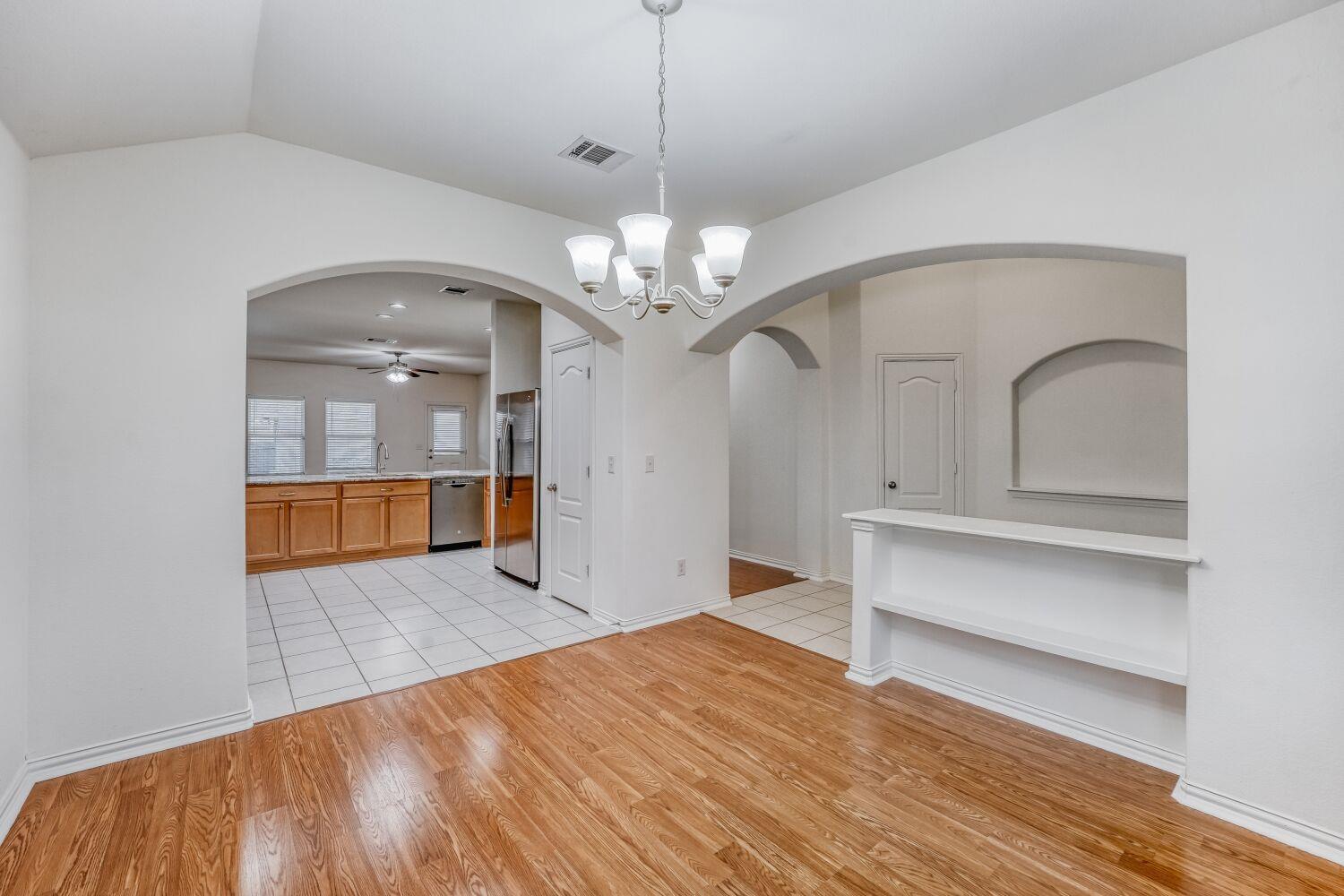 1007 Papaya Cv, Hutto, TX 78634