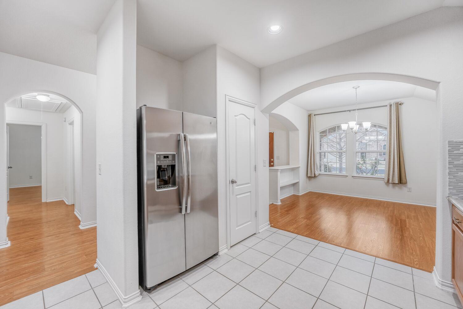 1007 Papaya Cv, Hutto, TX 78634