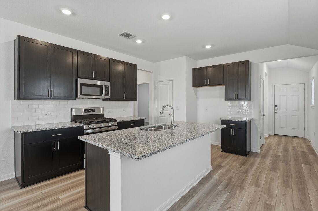 14110 Edna Maxine Walk, Del Valle, TX 78617