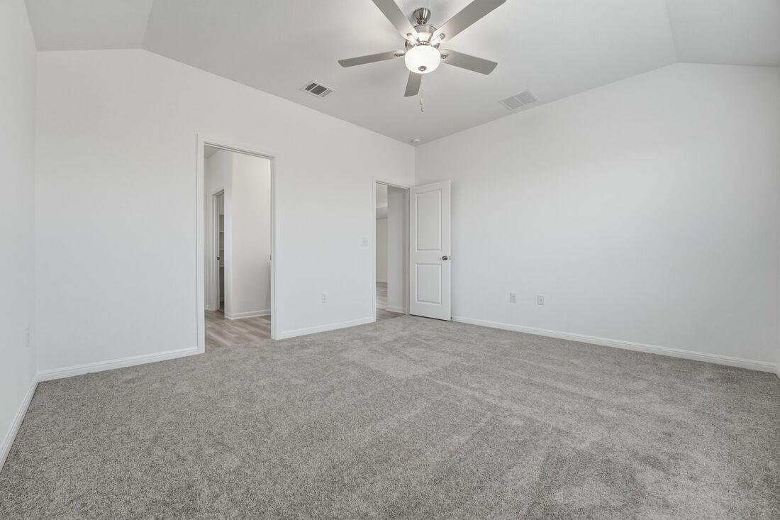 14110 Edna Maxine Walk, Del Valle, TX 78617