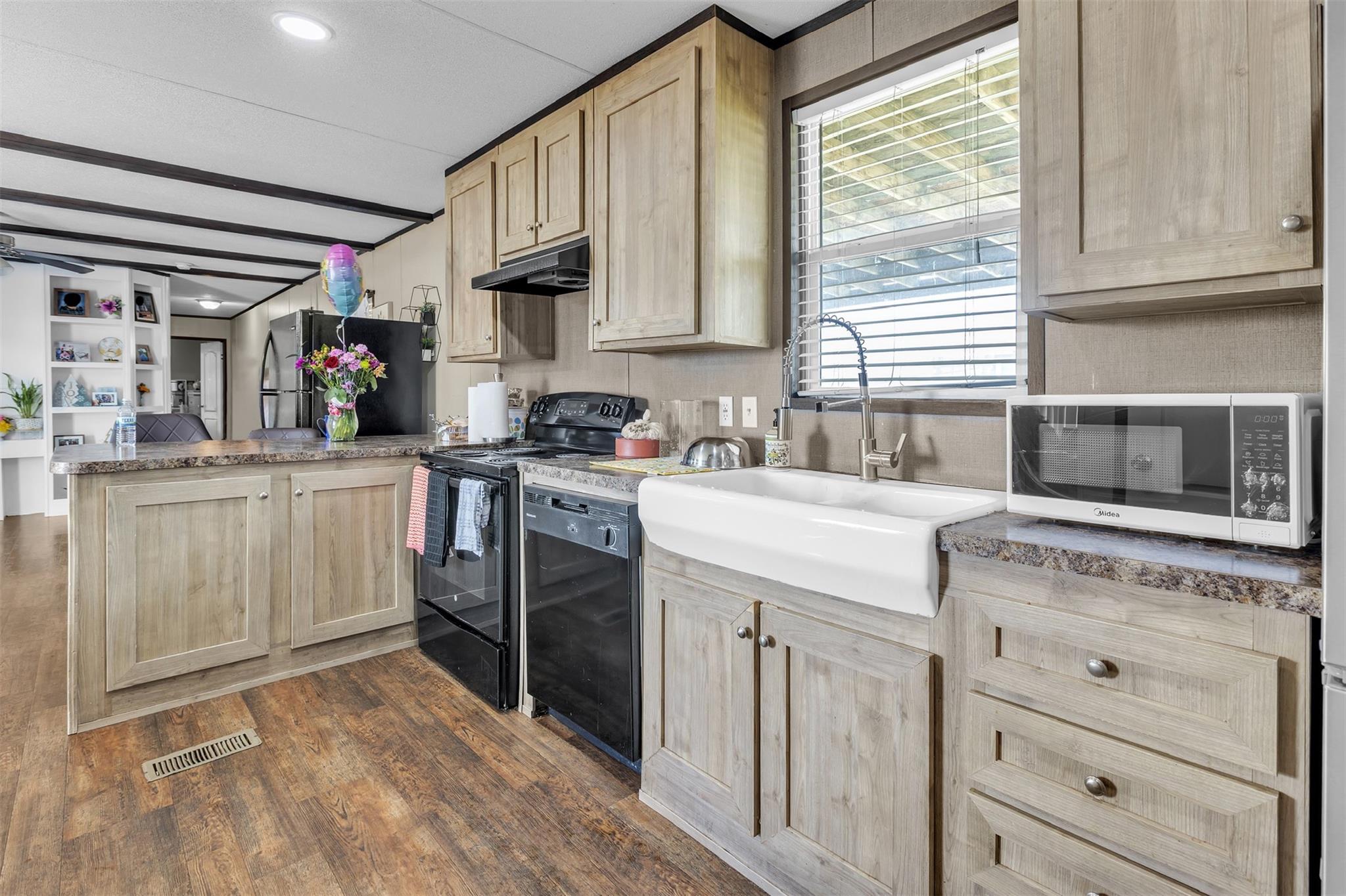 815 Rustler Pass, Kyle, TX 78640