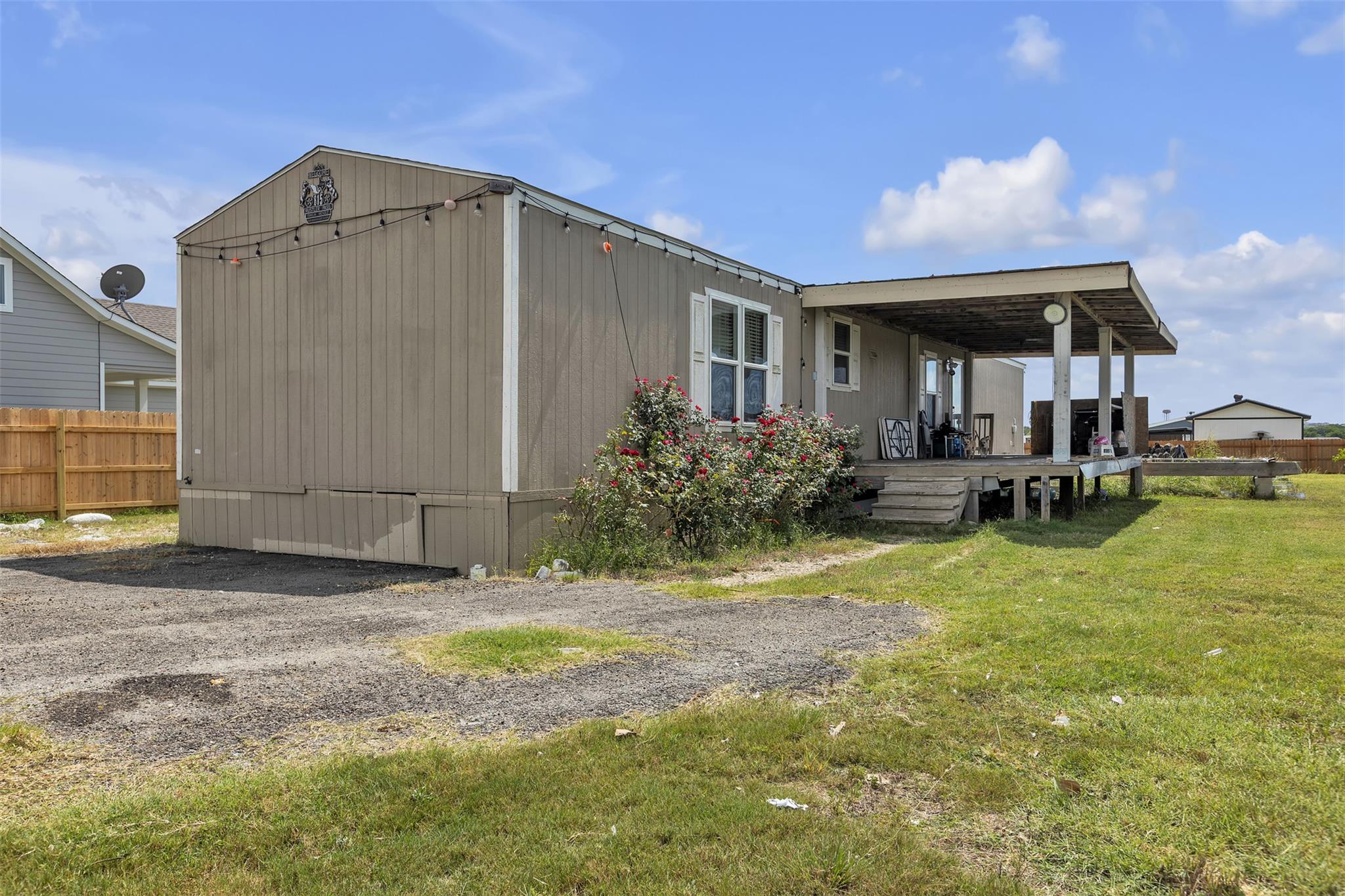 815 Rustler Pass, Kyle, TX 78640