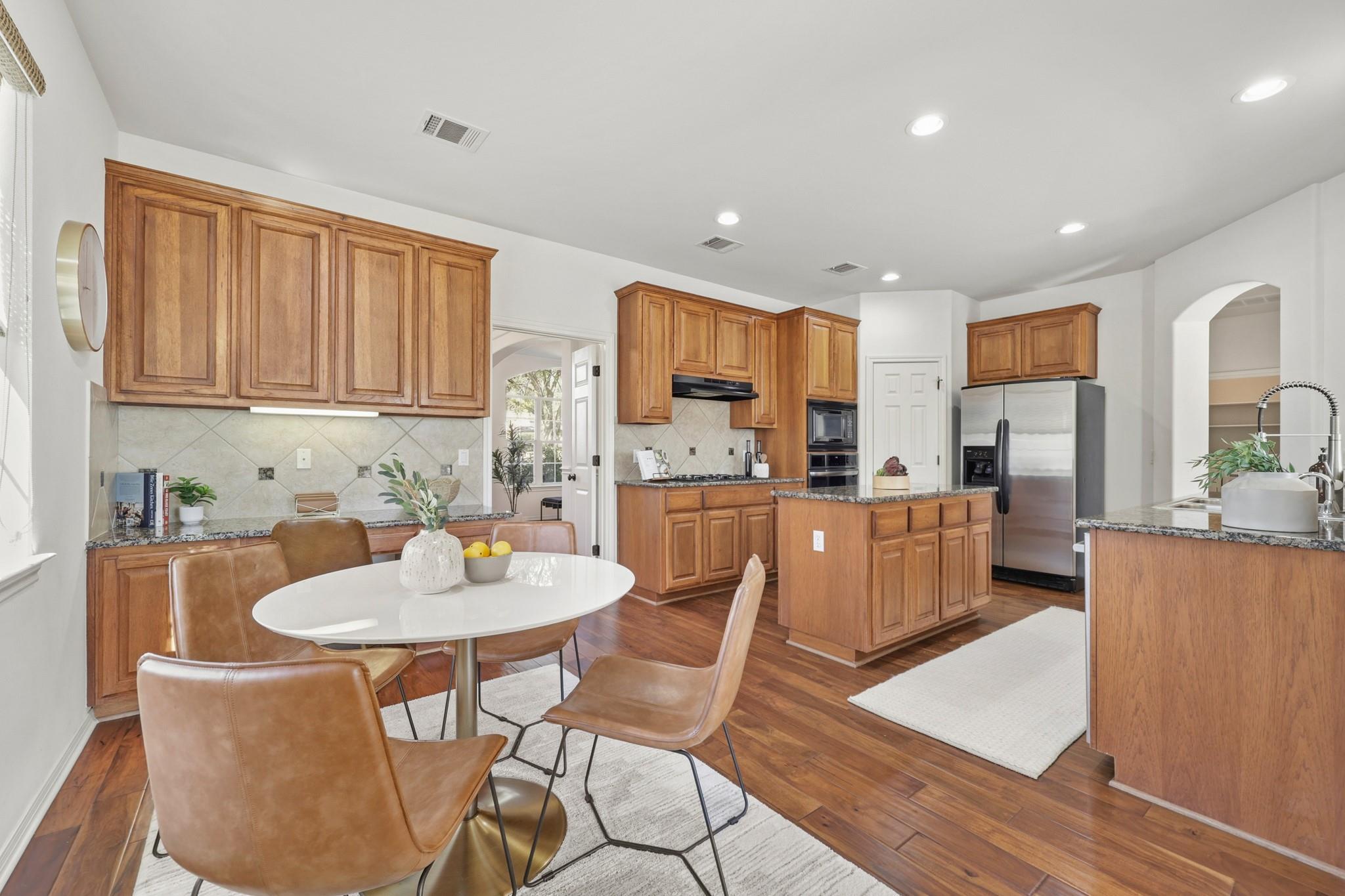 910 Vanguard St, Austin, TX 78734