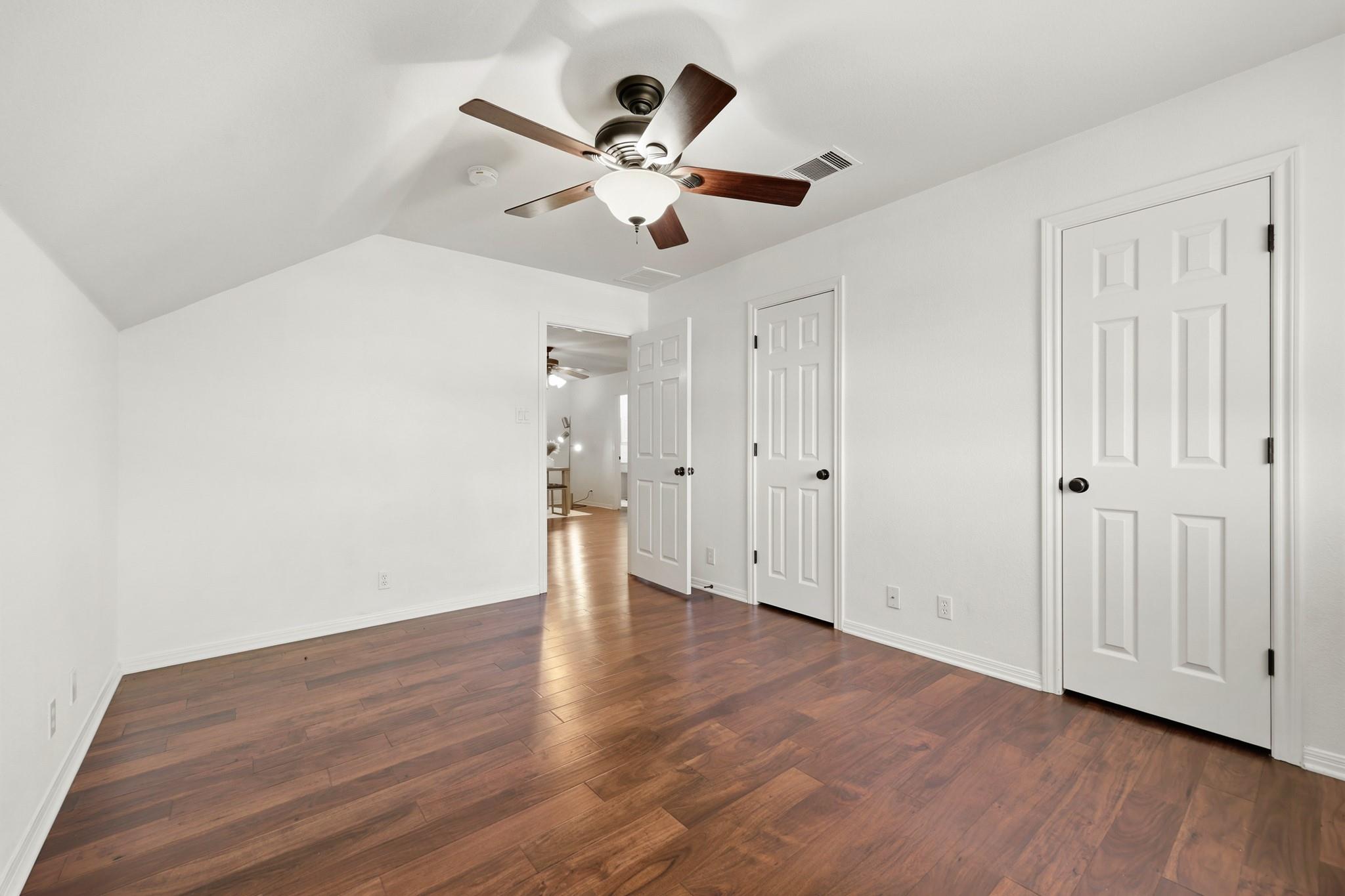 910 Vanguard St, Austin, TX 78734