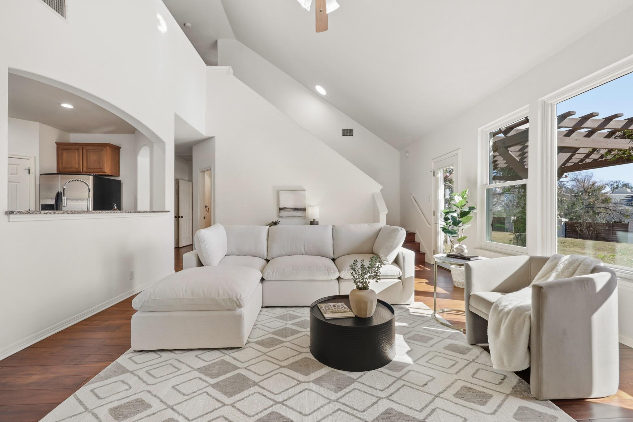 910 Vanguard St, Austin, TX 78734