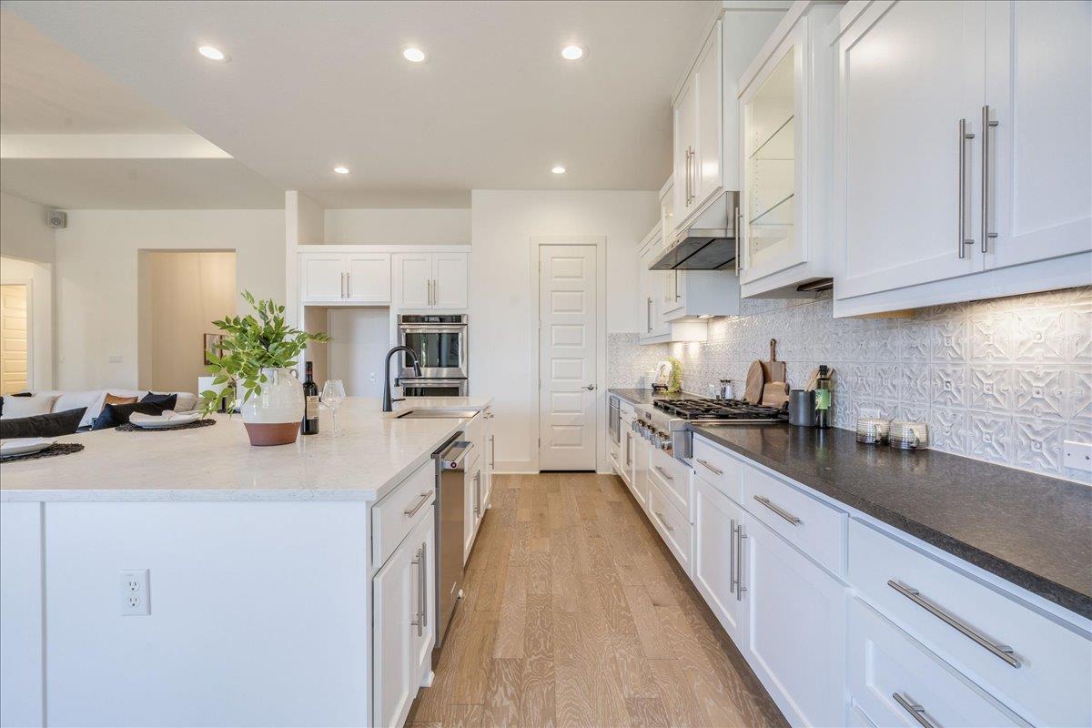 218 Premier Park Loop, Dripping Springs, TX 78620