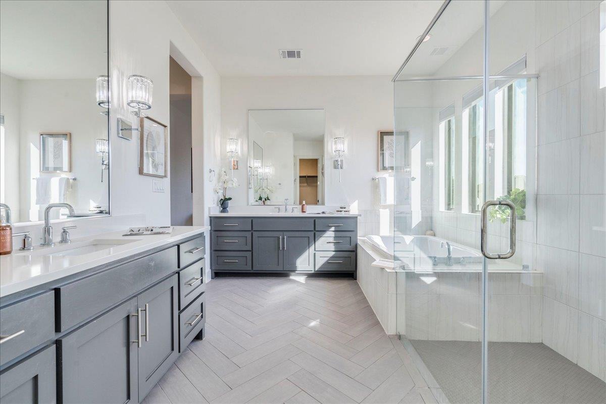 218 Premier Park Loop, Dripping Springs, TX 78620