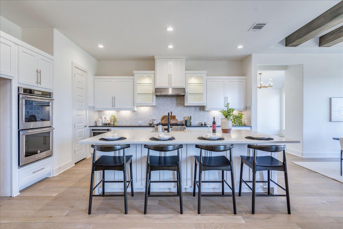 218 Premier Park Loop, Dripping Springs, TX 78620