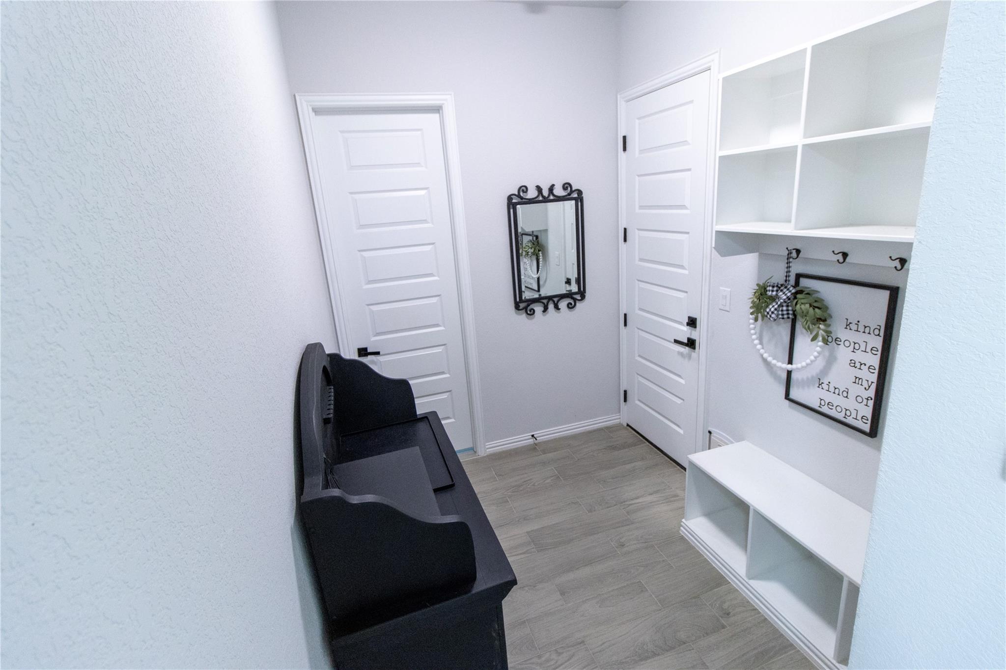 8011 Flintlock Cir, Lago Vista, TX 78645