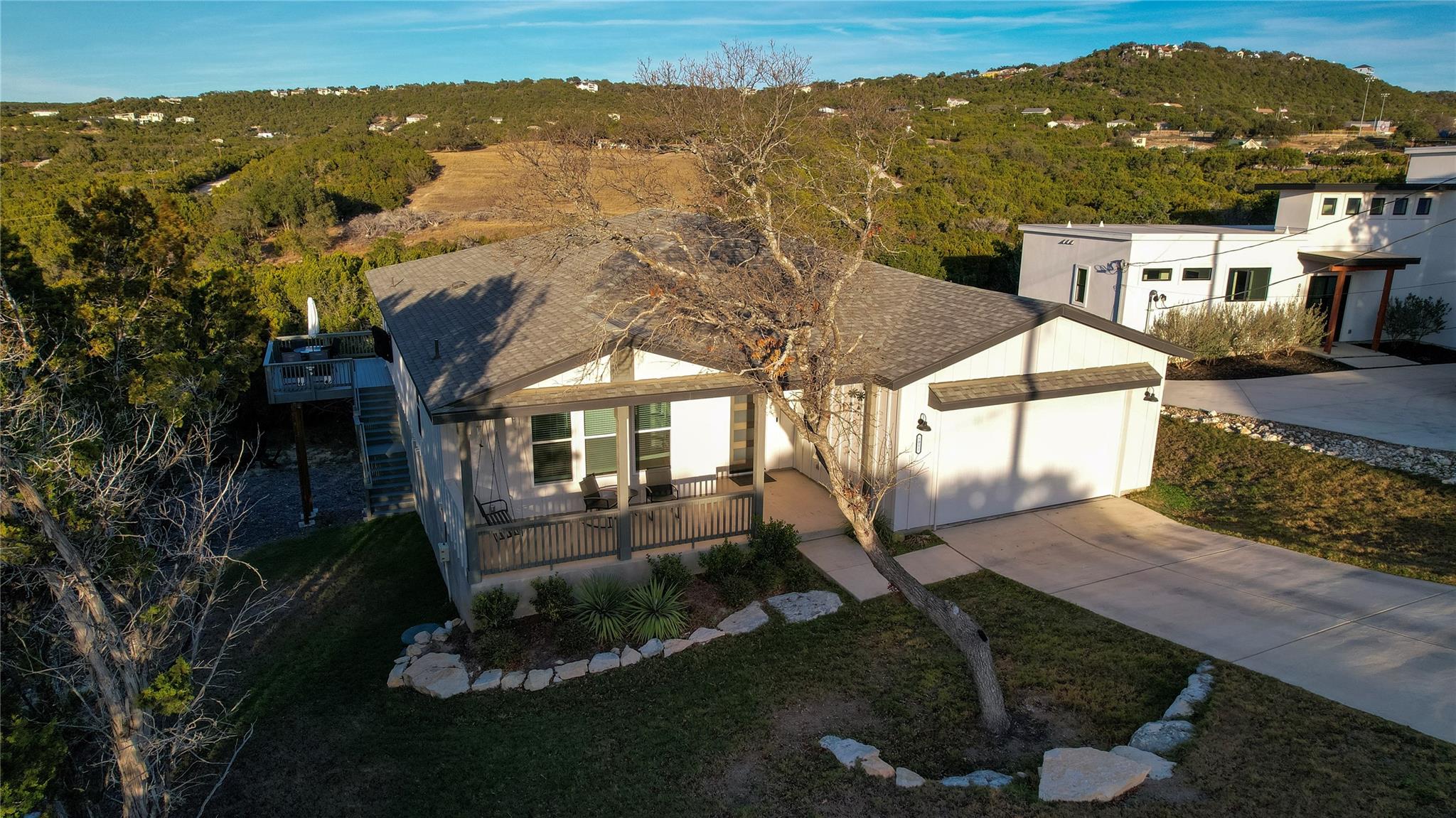 8011 Flintlock Cir, Lago Vista, TX 78645