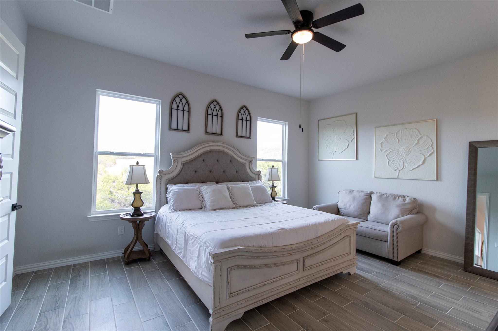 8011 Flintlock Cir, Lago Vista, TX 78645