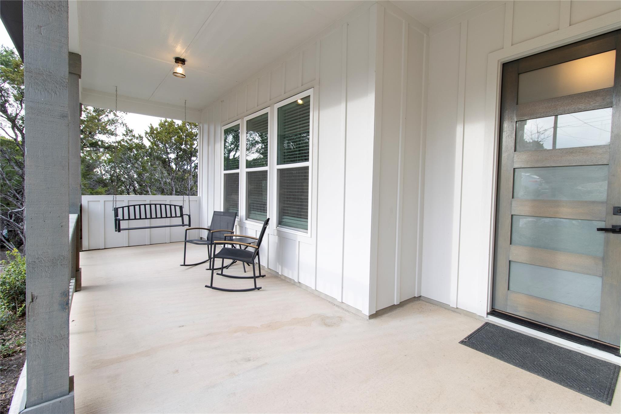 8011 Flintlock Cir, Lago Vista, TX 78645