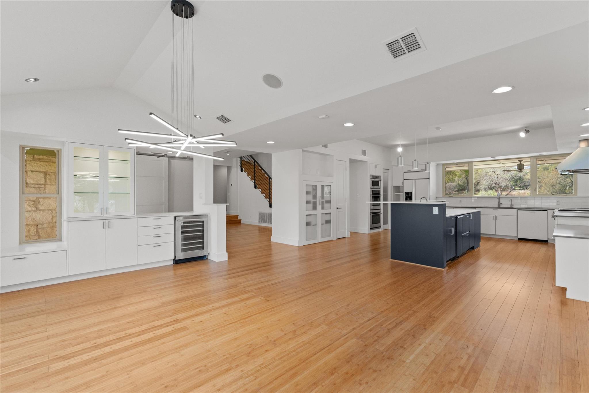 33 Long Creek Rd, Austin, TX 78737